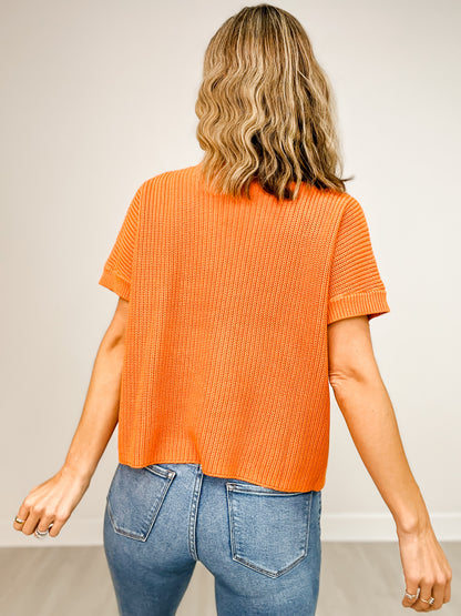 Short Sleeve Sweater Top with Side Pocket