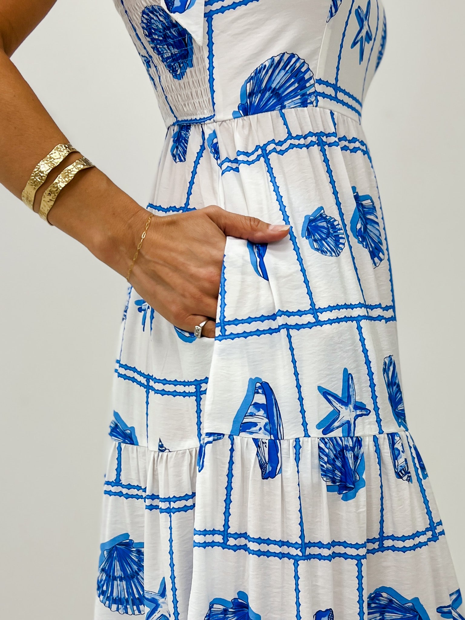 Long Sleeveless Tied Maxi Dress
