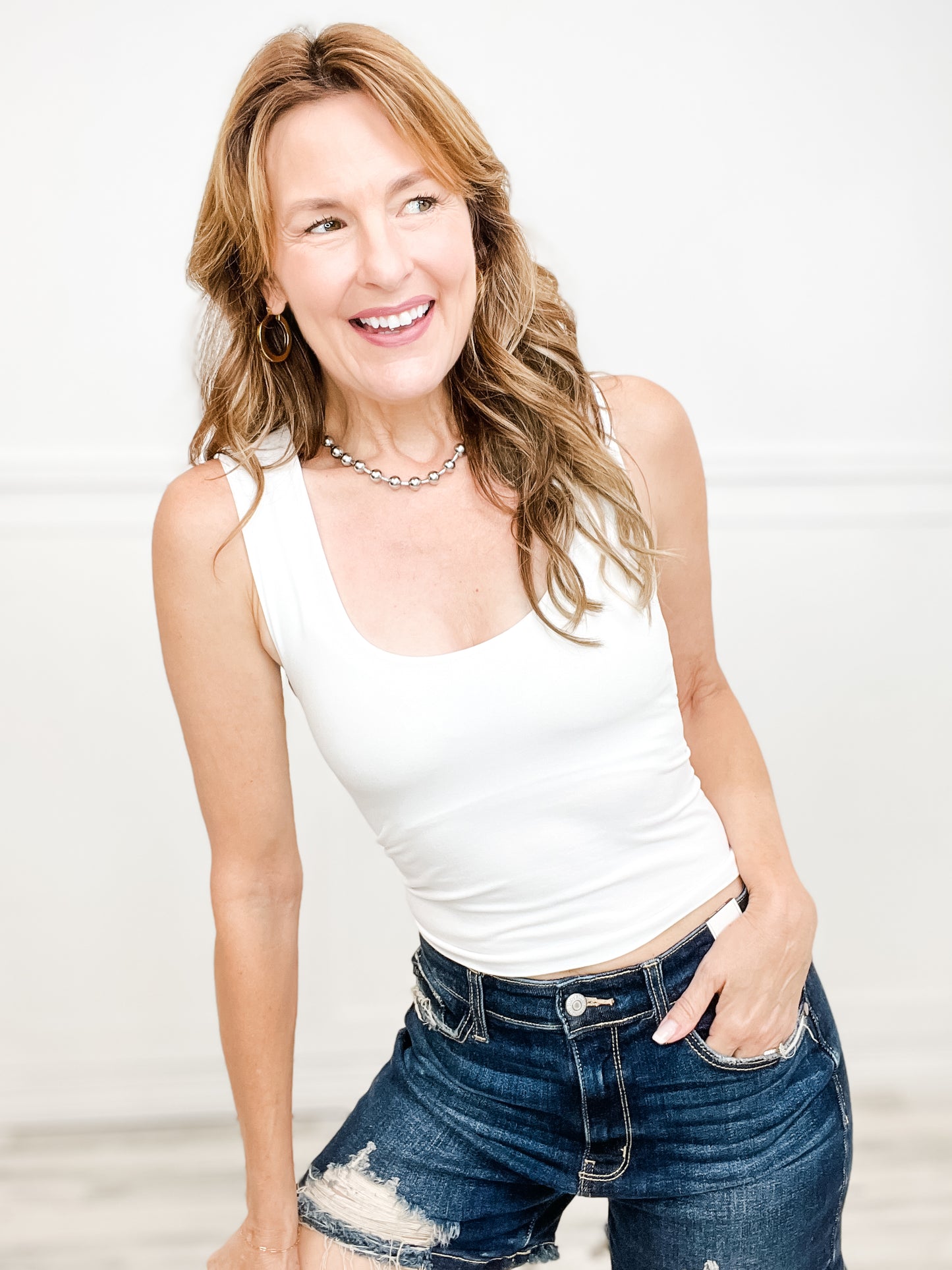 U-Neckline Seamless Cropped Tank Top