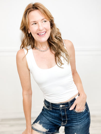 U-Neckline Seamless Cropped Tank Top