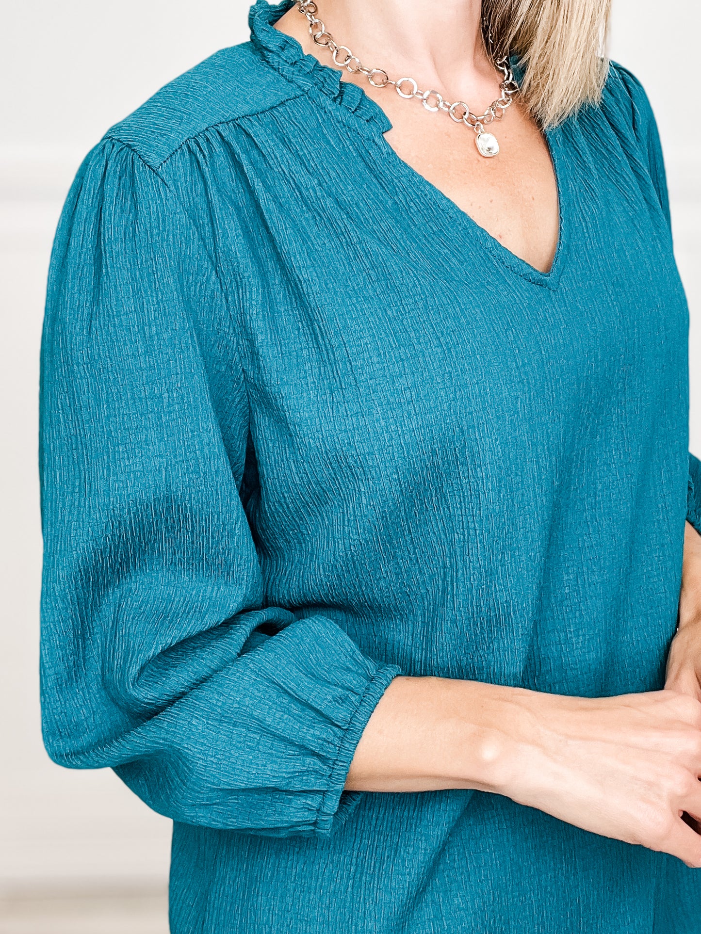 3/4 SLEEVE TOP WITH RUFFLED NECK