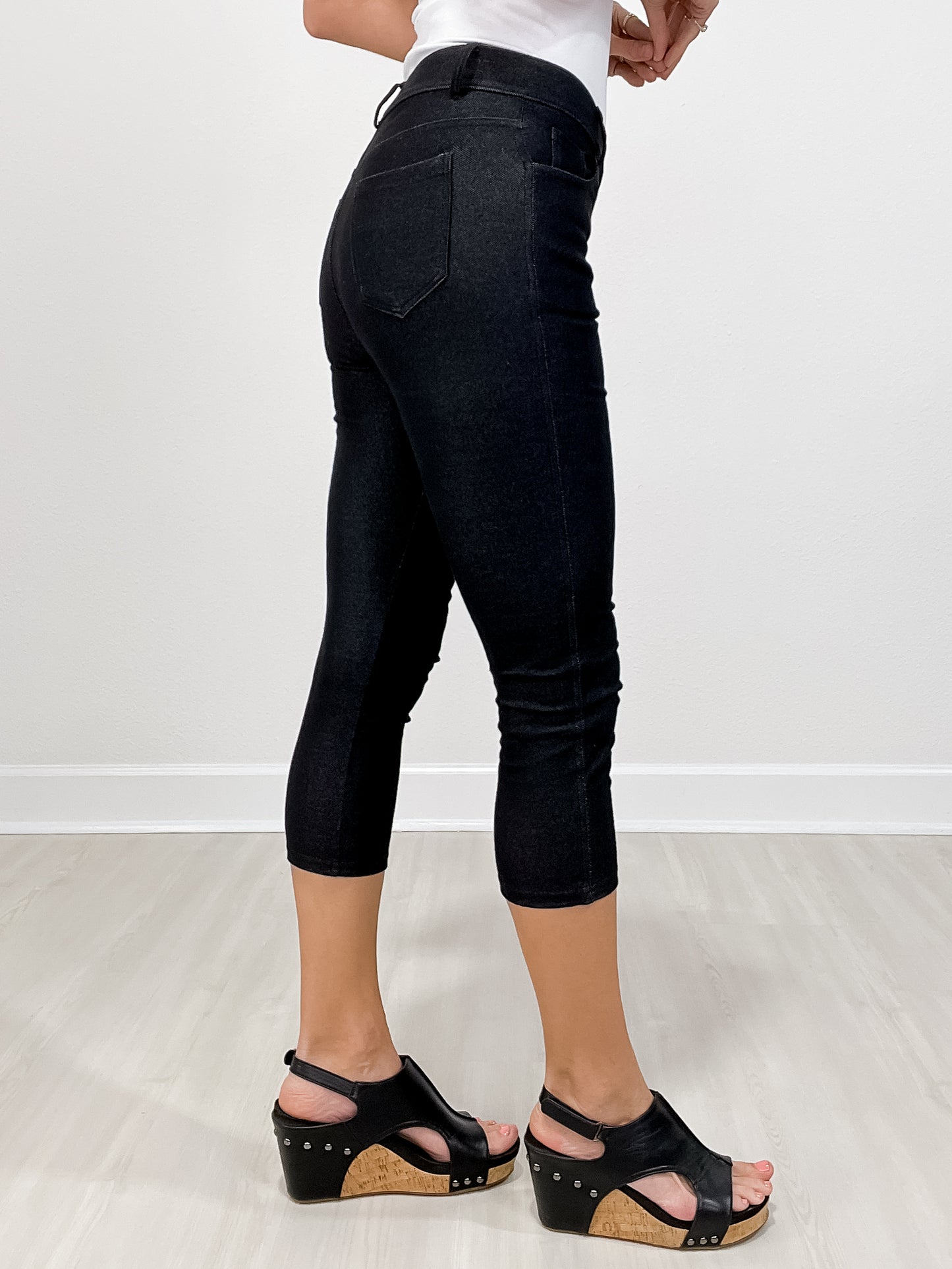 Women's Classic Solid Capri Jeggings