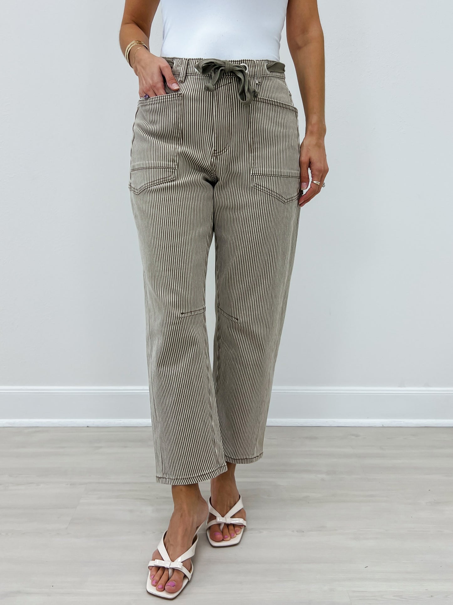 Stiped Stone Washed Barrel Pants With Belt