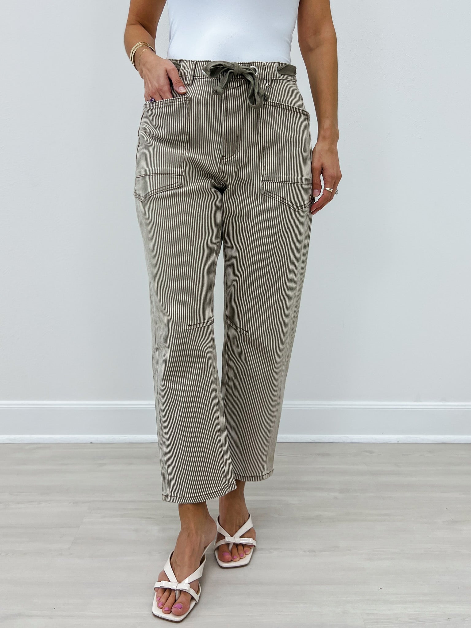 Stiped Stone Washed Barrel Pants With Belt