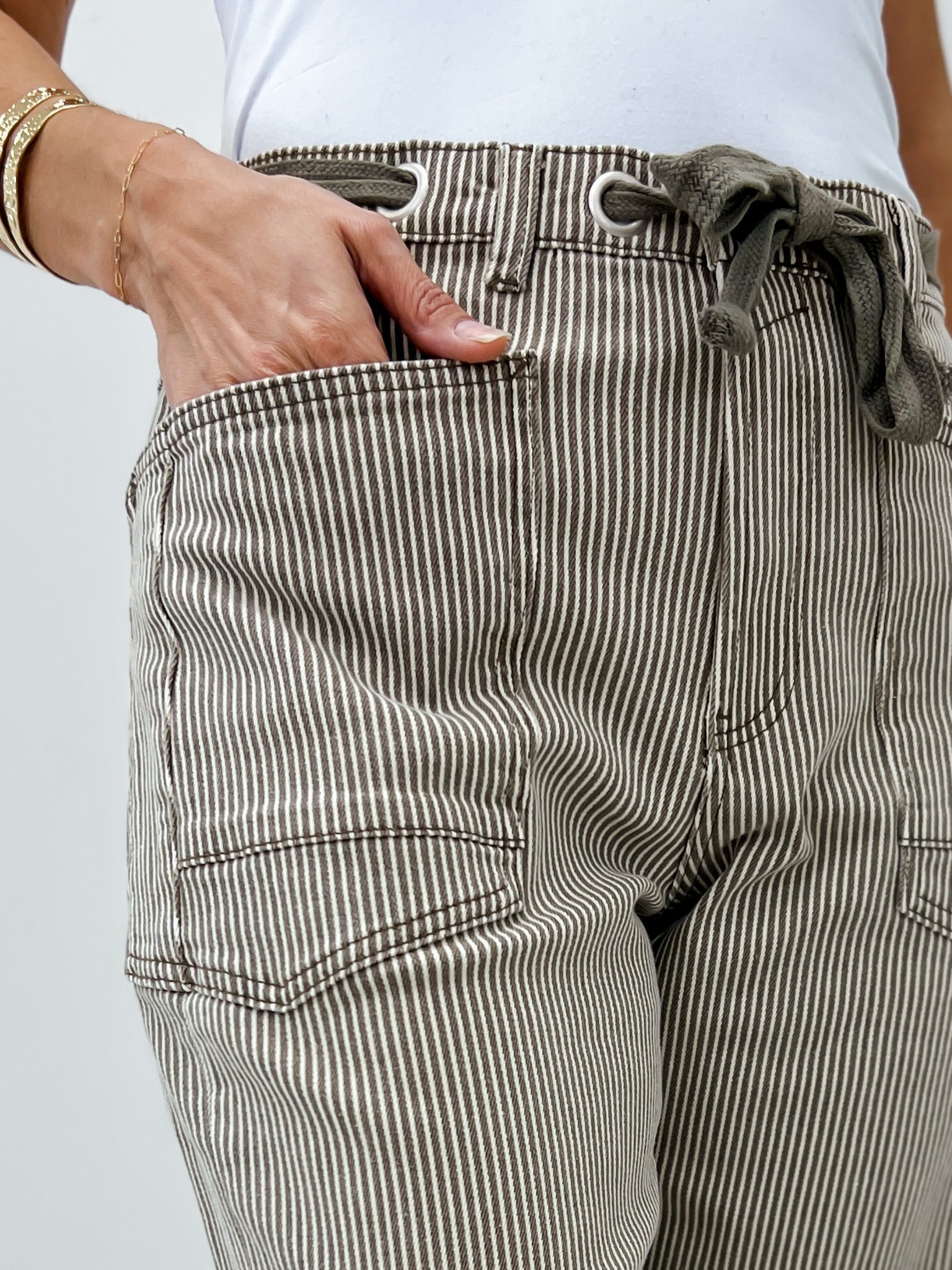 Stiped Stone Washed Barrel Pants With Belt