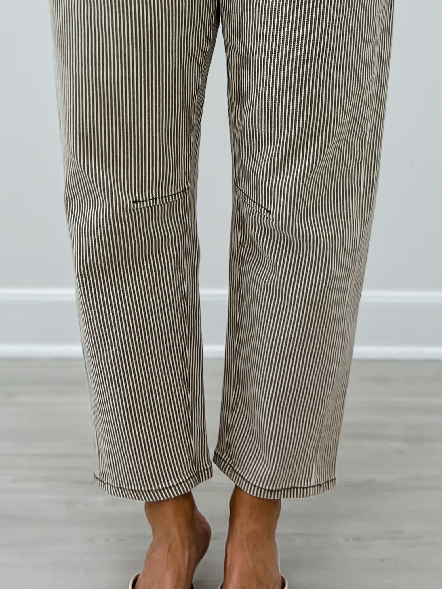 Stiped Stone Washed Barrel Pants With Belt