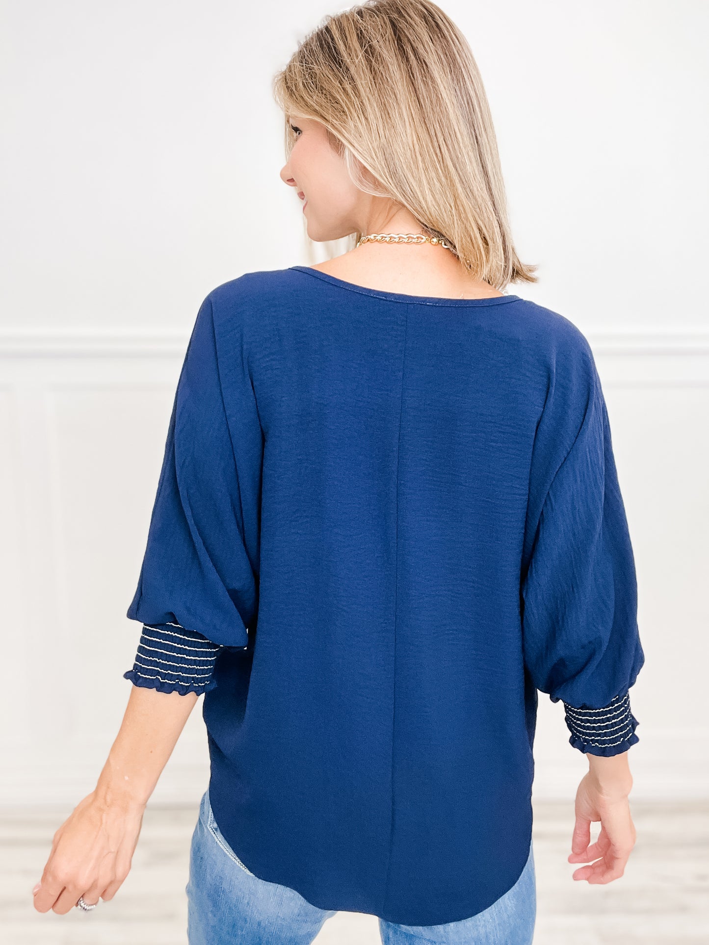 ROUND NECK TOP W/ ELASTIC SHIRRING SLEEVES