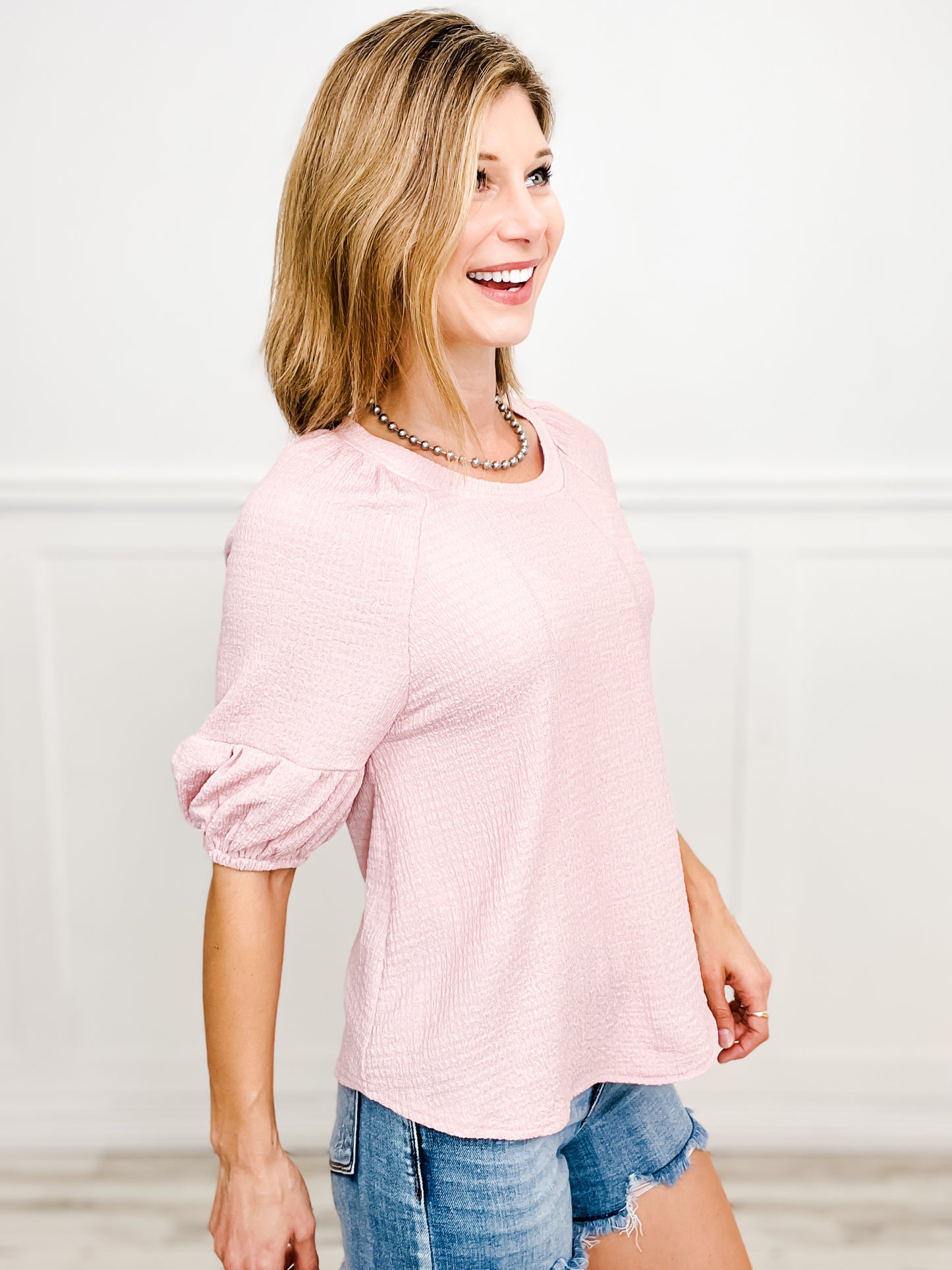 Half Puff Sleeve Crinkle Knit Top