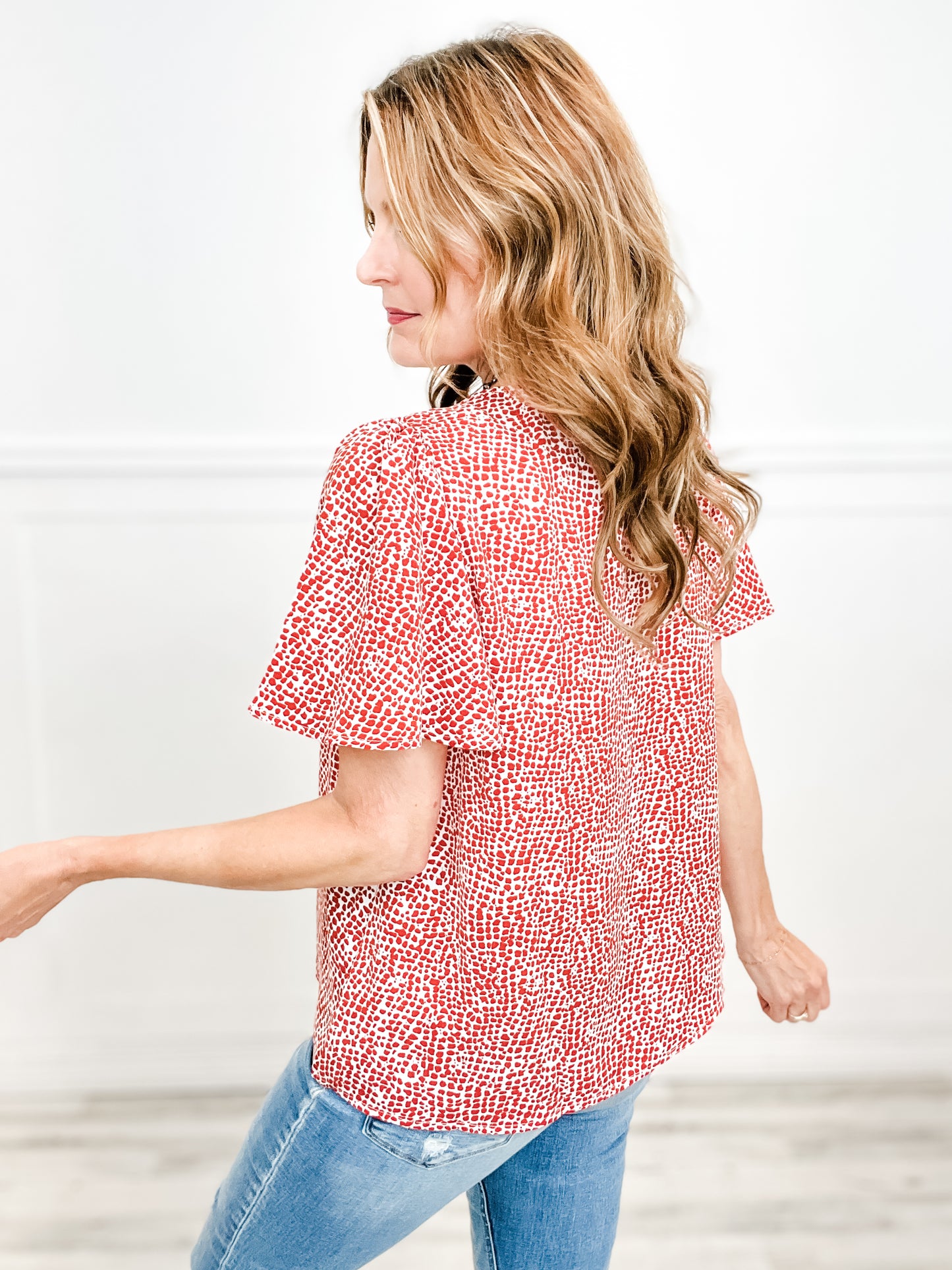 Daydreams Print Short Butterfly Sleeves Top