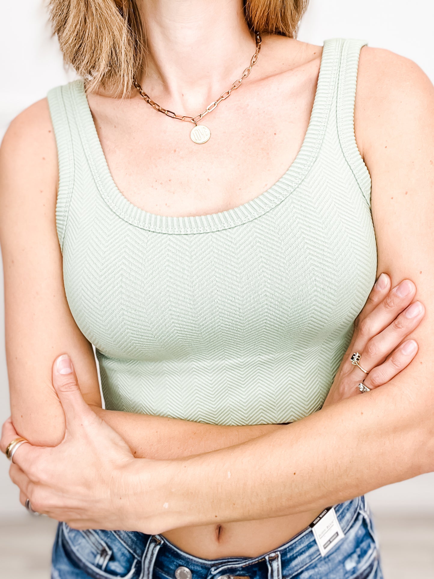 Soft Stretchy Crew Neck Sleeveless Crop Knit Top