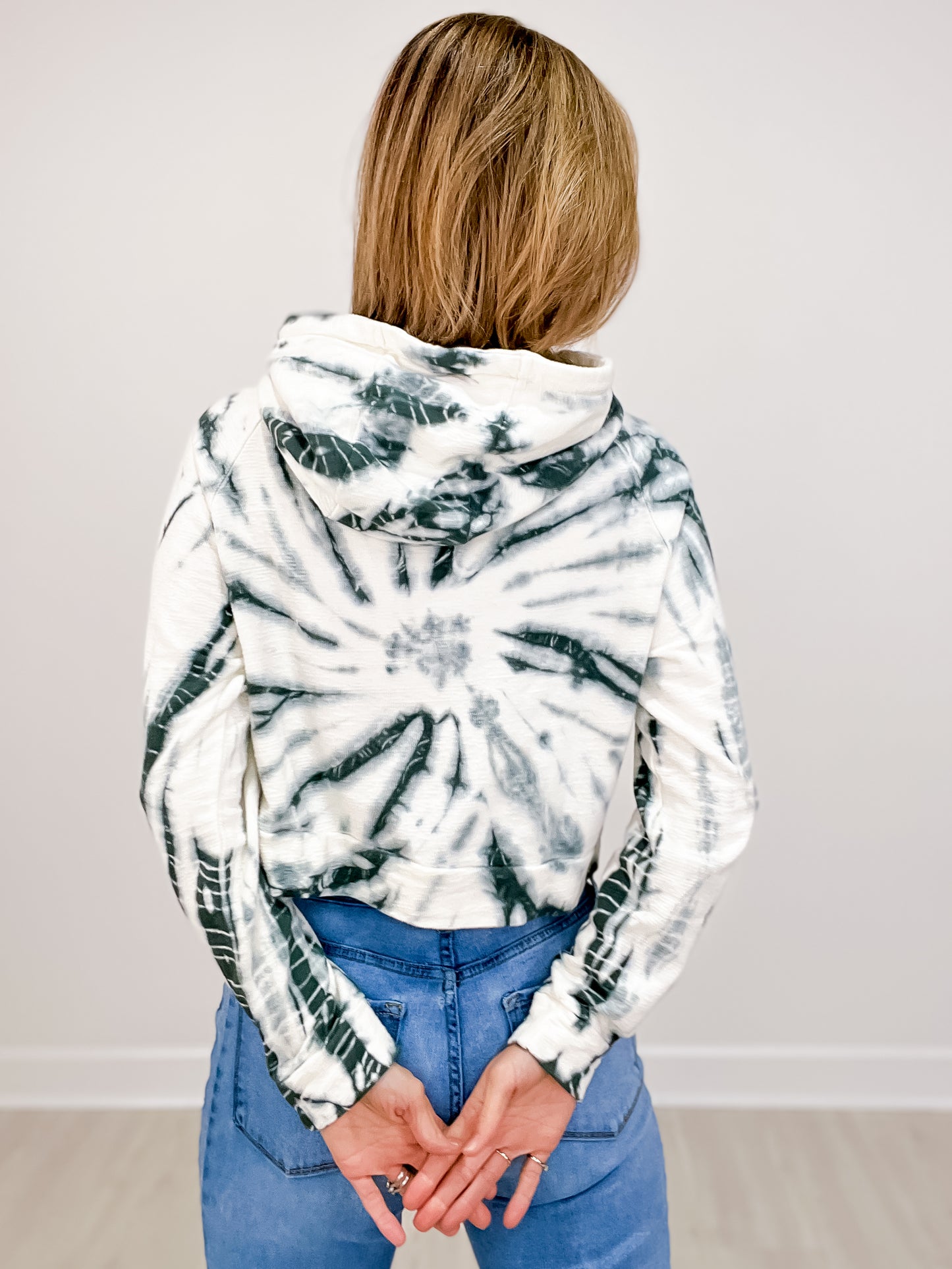 Mono B Cropped Hooded Tie Dye Top