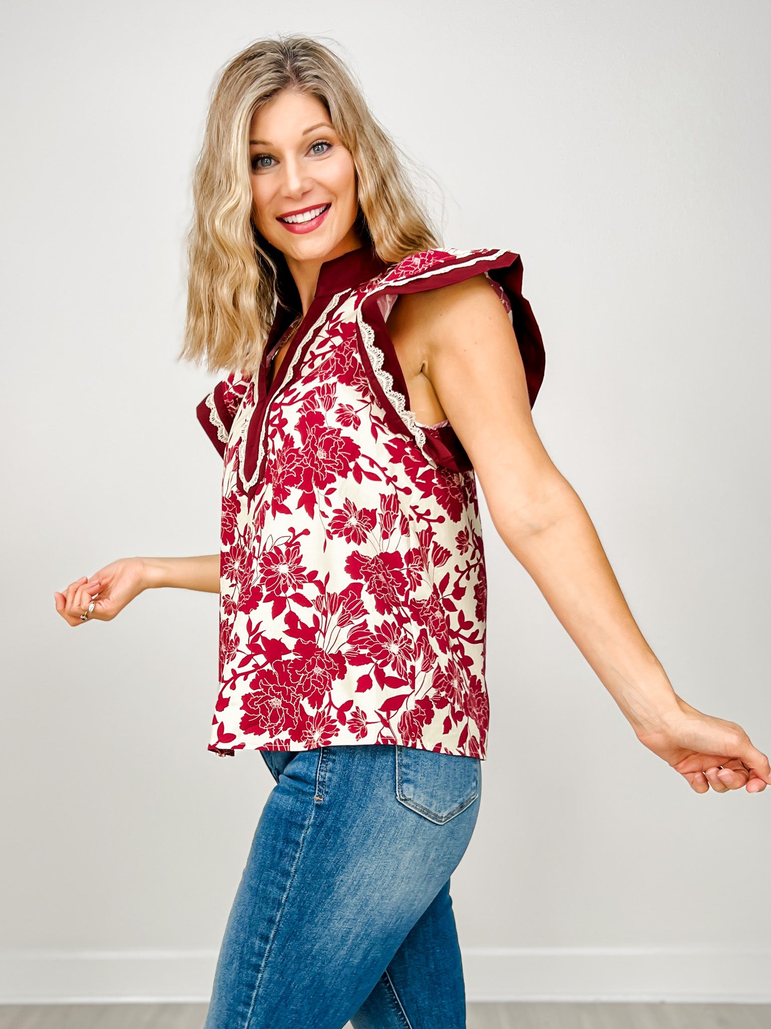 Floral Print Flutter Sleeve Top with Scallop Trim