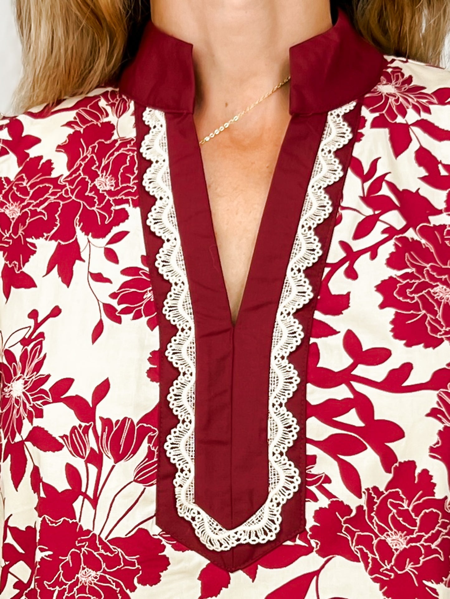 Floral Print Flutter Sleeve Top with Scallop Trim