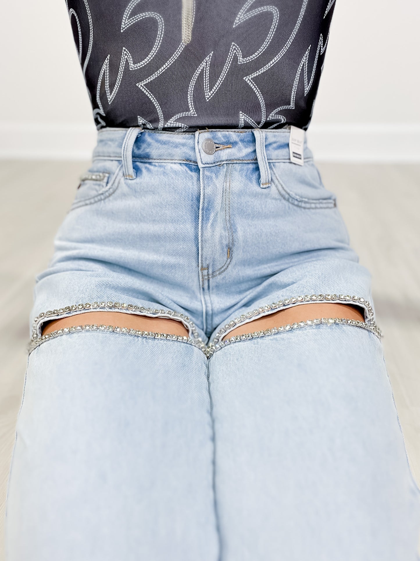 Judy Blue RHINESTONE COWGIRL High Rise Rigid Magic Rhinestone Slit Straight Leg Jeans