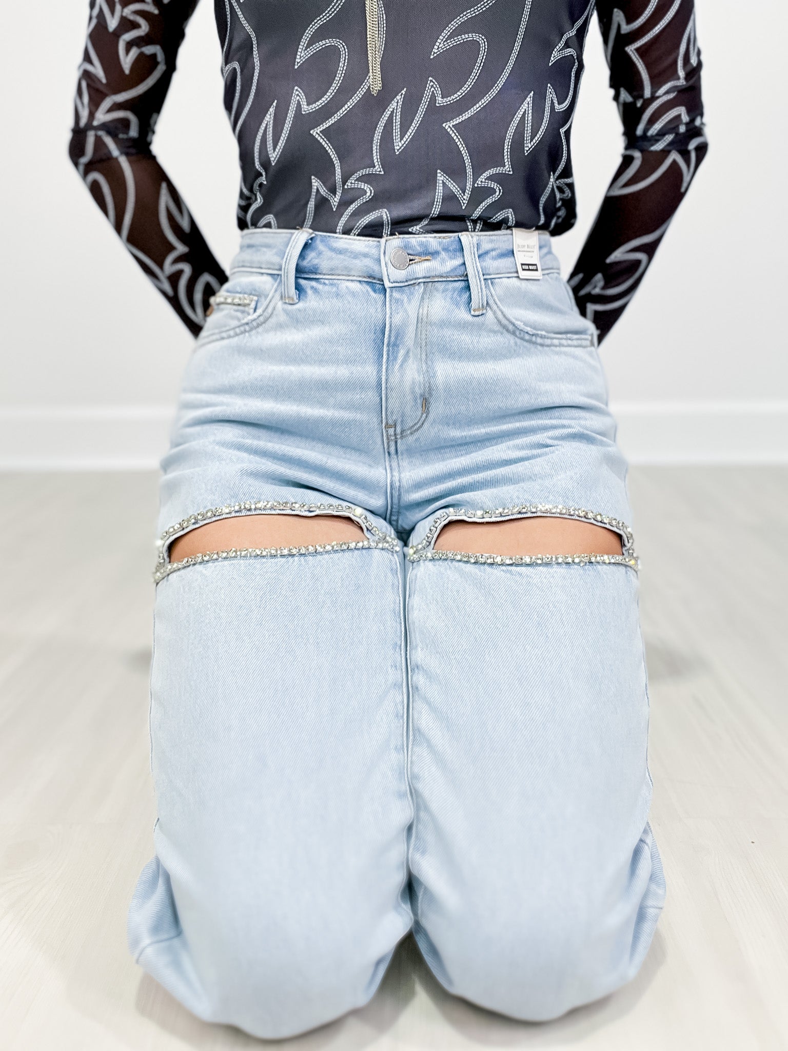 Judy Blue RHINESTONE COWGIRL High Rise Rigid Magic Rhinestone Slit Straight Leg Jeans
