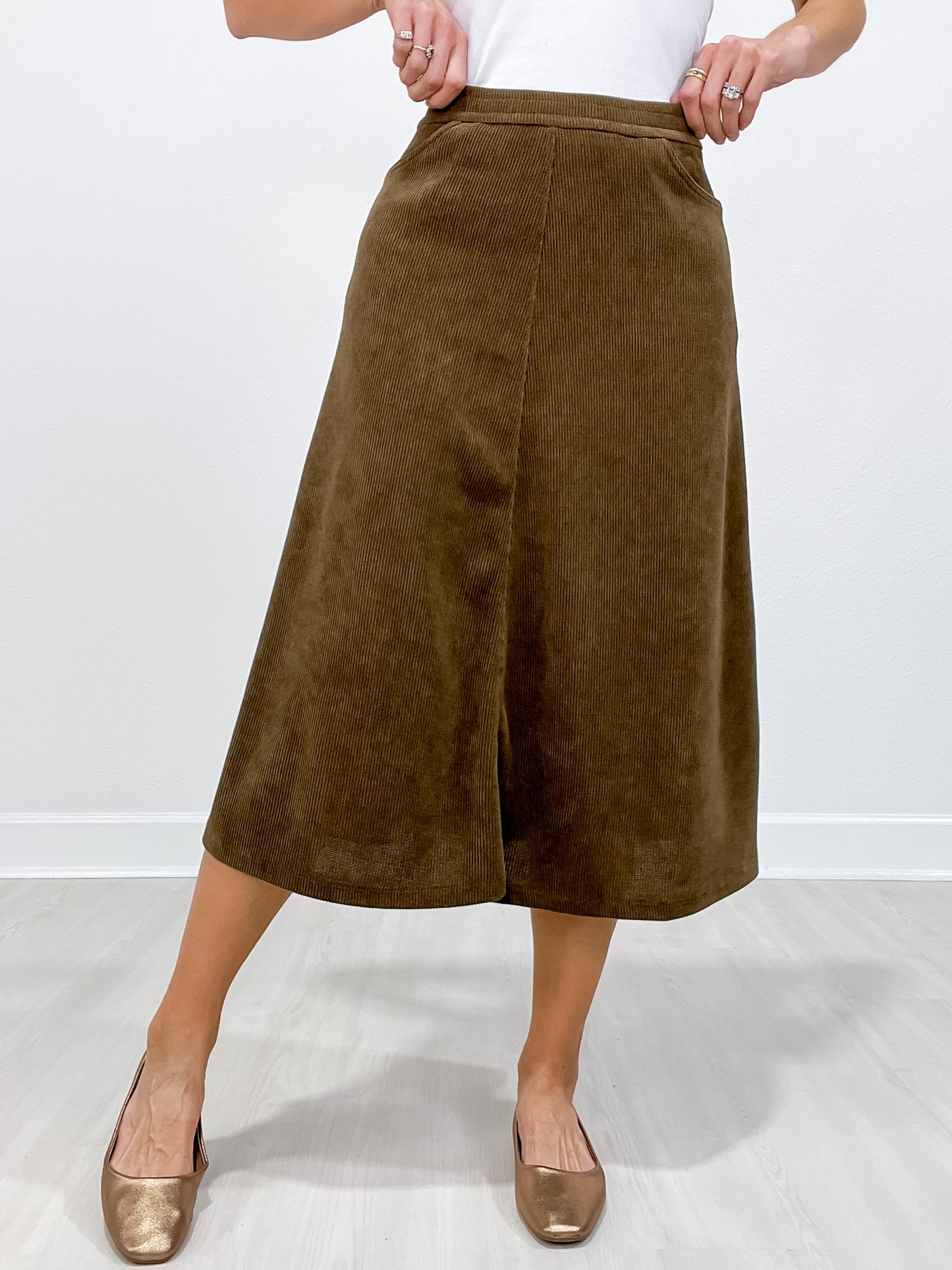 Relaxed Fit Ribbed Corduroy Flared Skirt