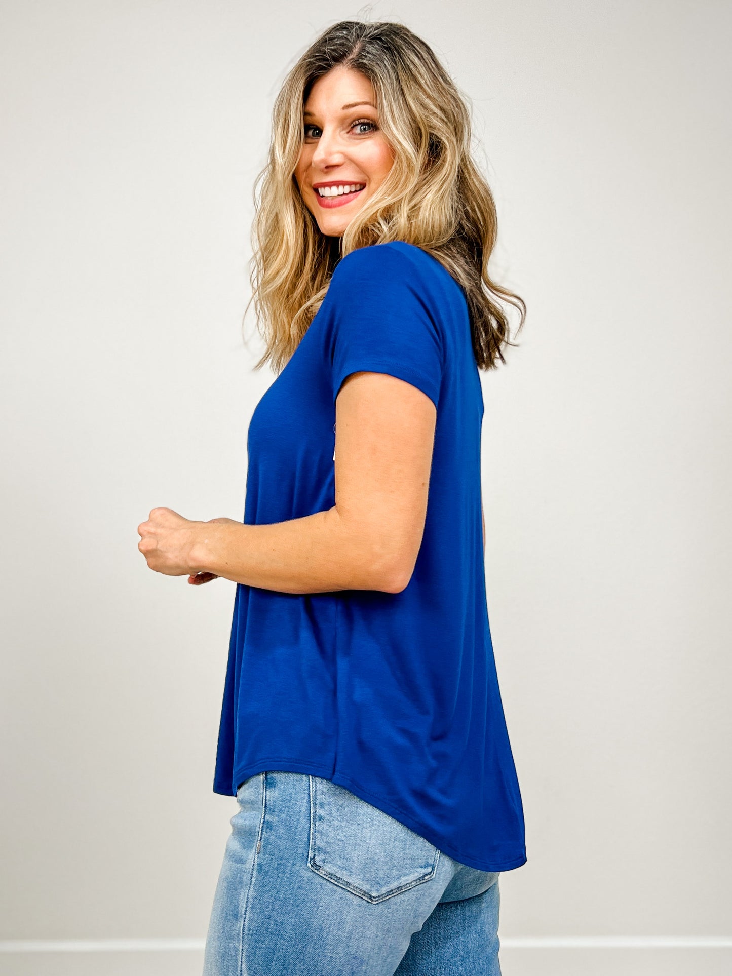 Rayon Short Sleeve V-neck Round Hem Top - GRP A