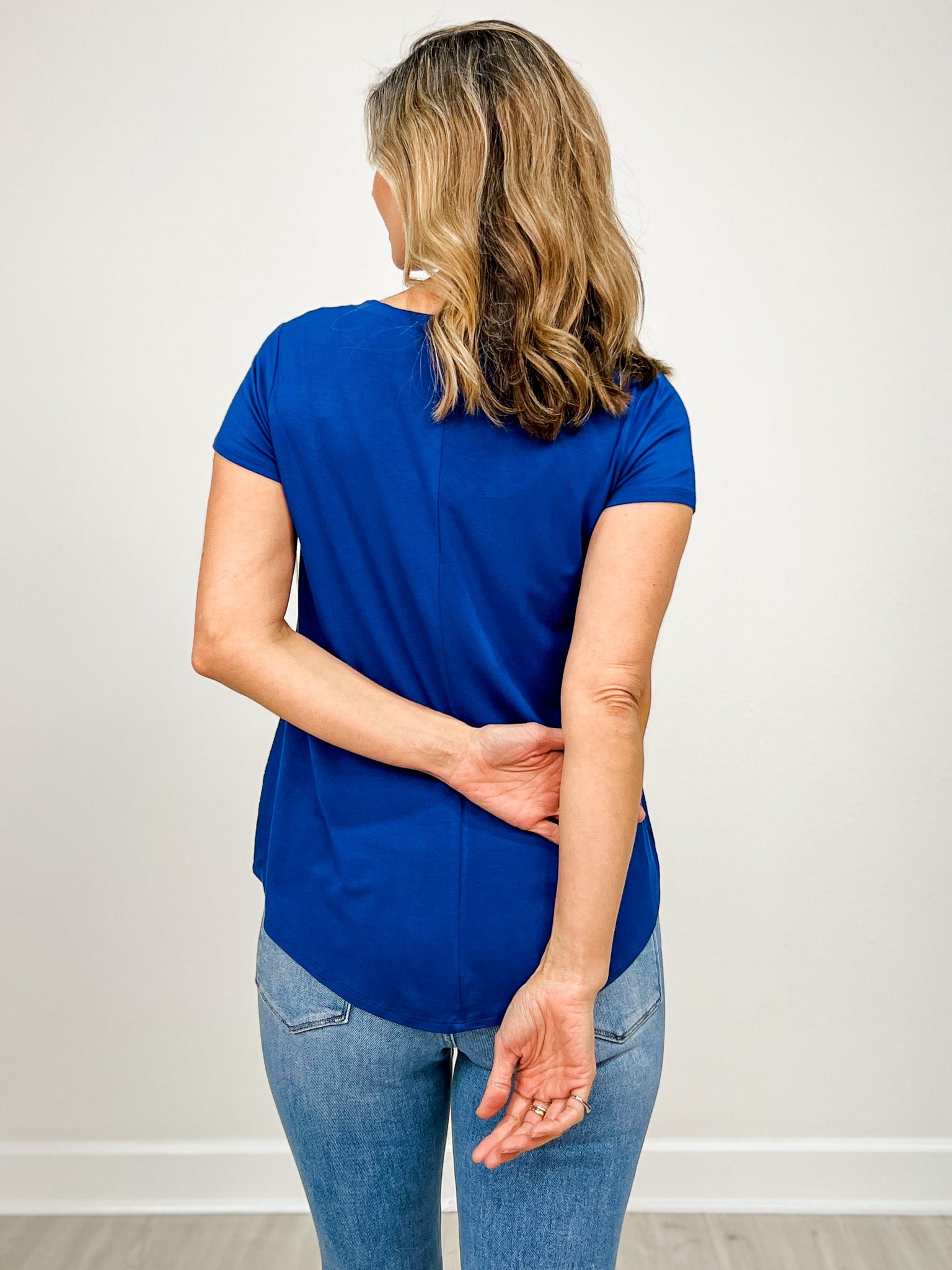 Rayon Short Sleeve V-neck Round Hem Top - GRP A