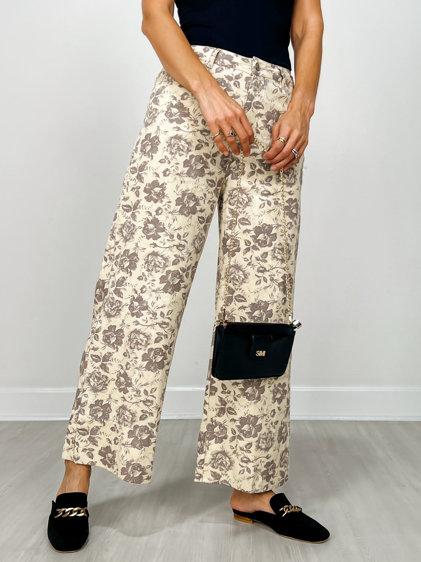 Floral print ankle-length pants