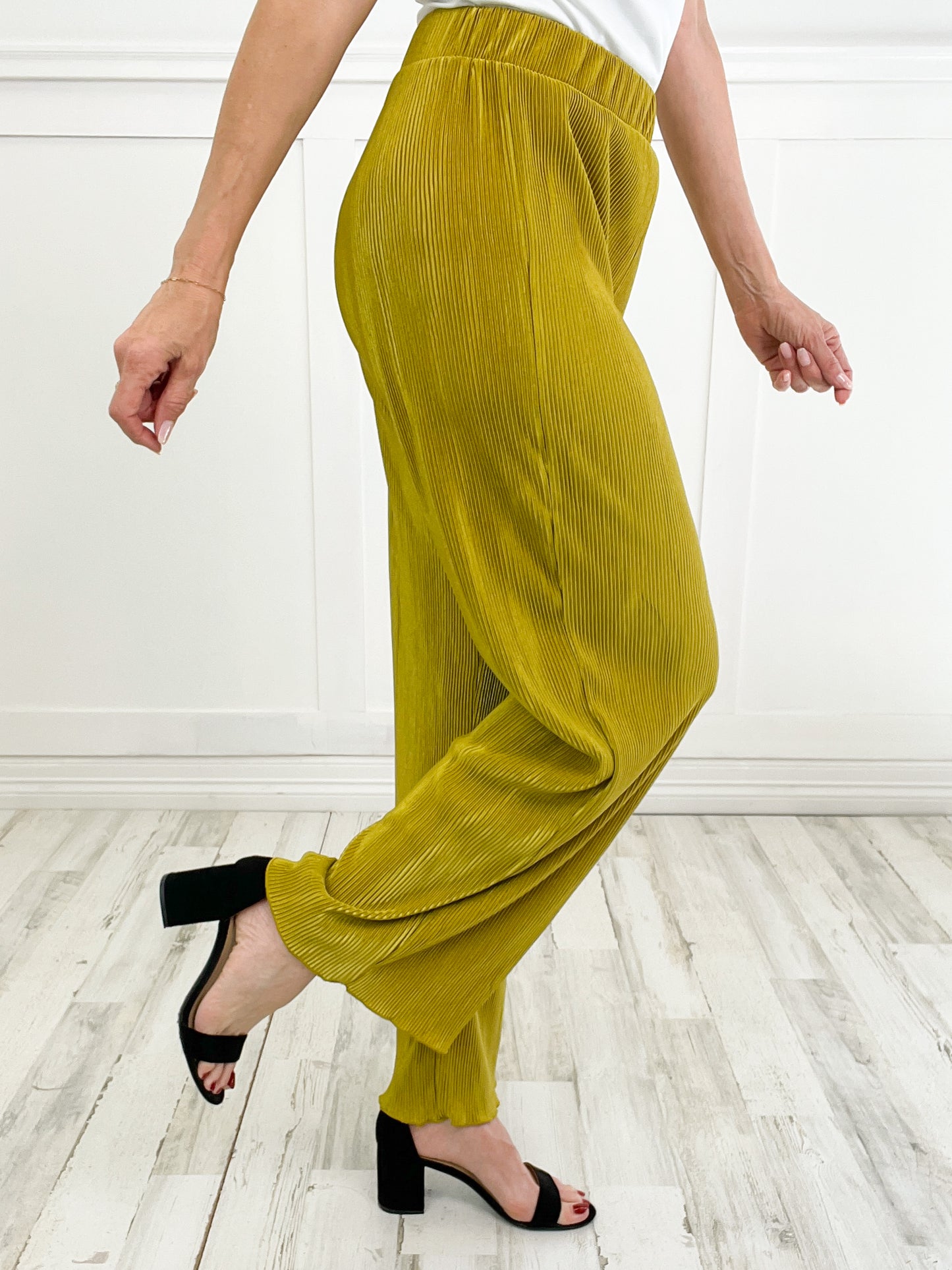 Like The Wind Long Pleated Flowy Pants