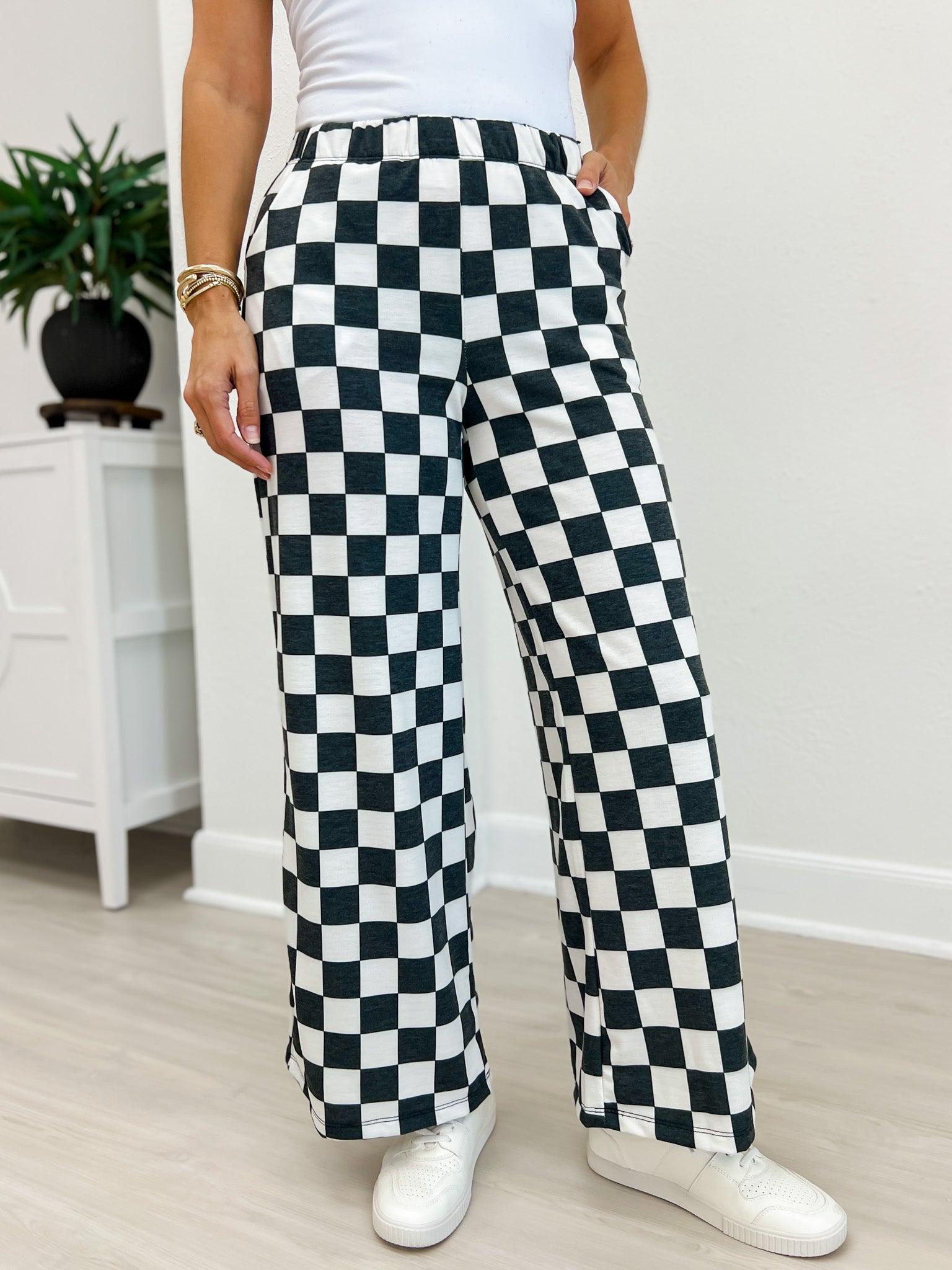 High Waist Checkered Straight Leg Knit Pants-Black/White