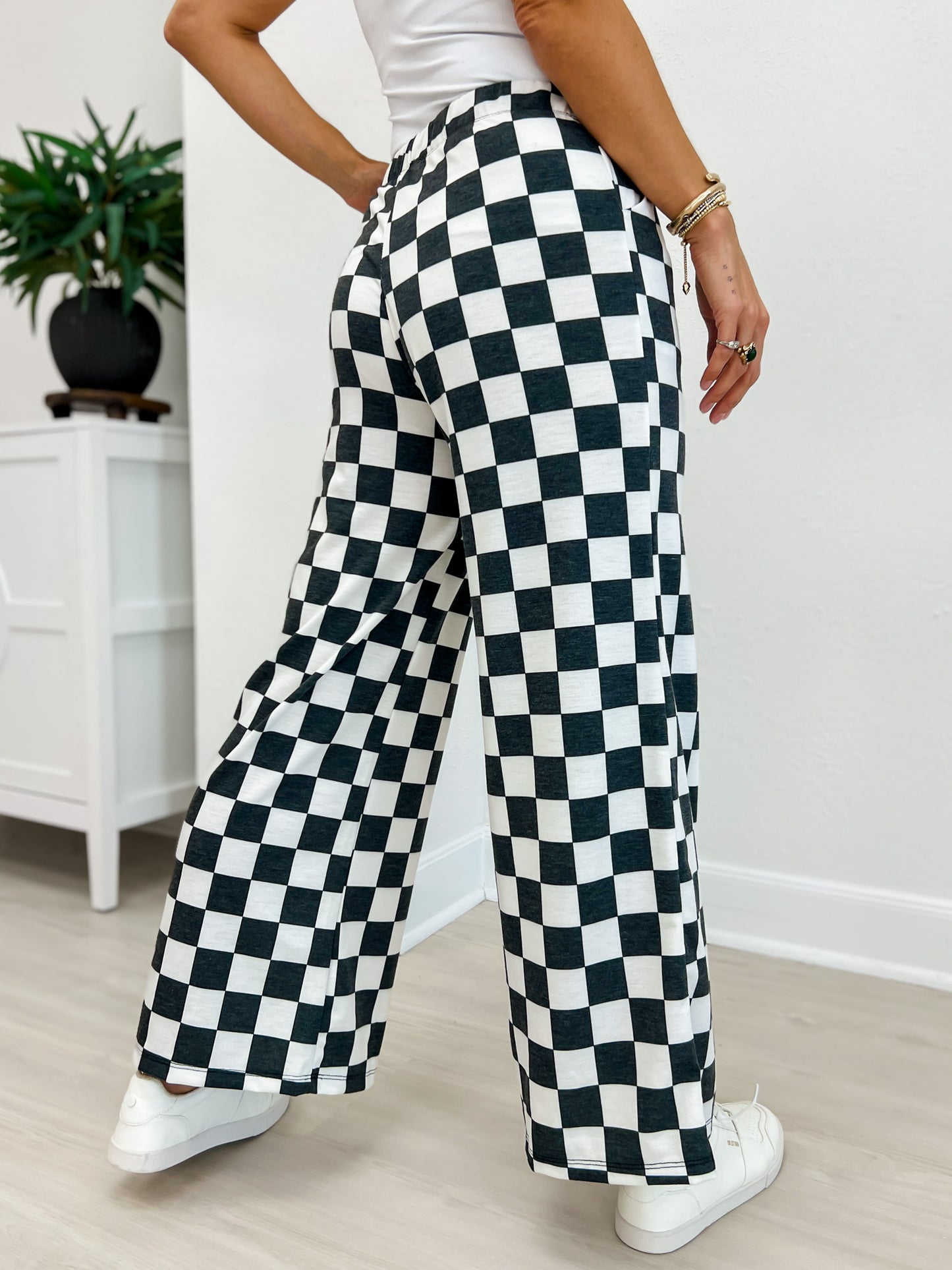 High Waist Checkered Straight Leg Knit Pants-Black/White