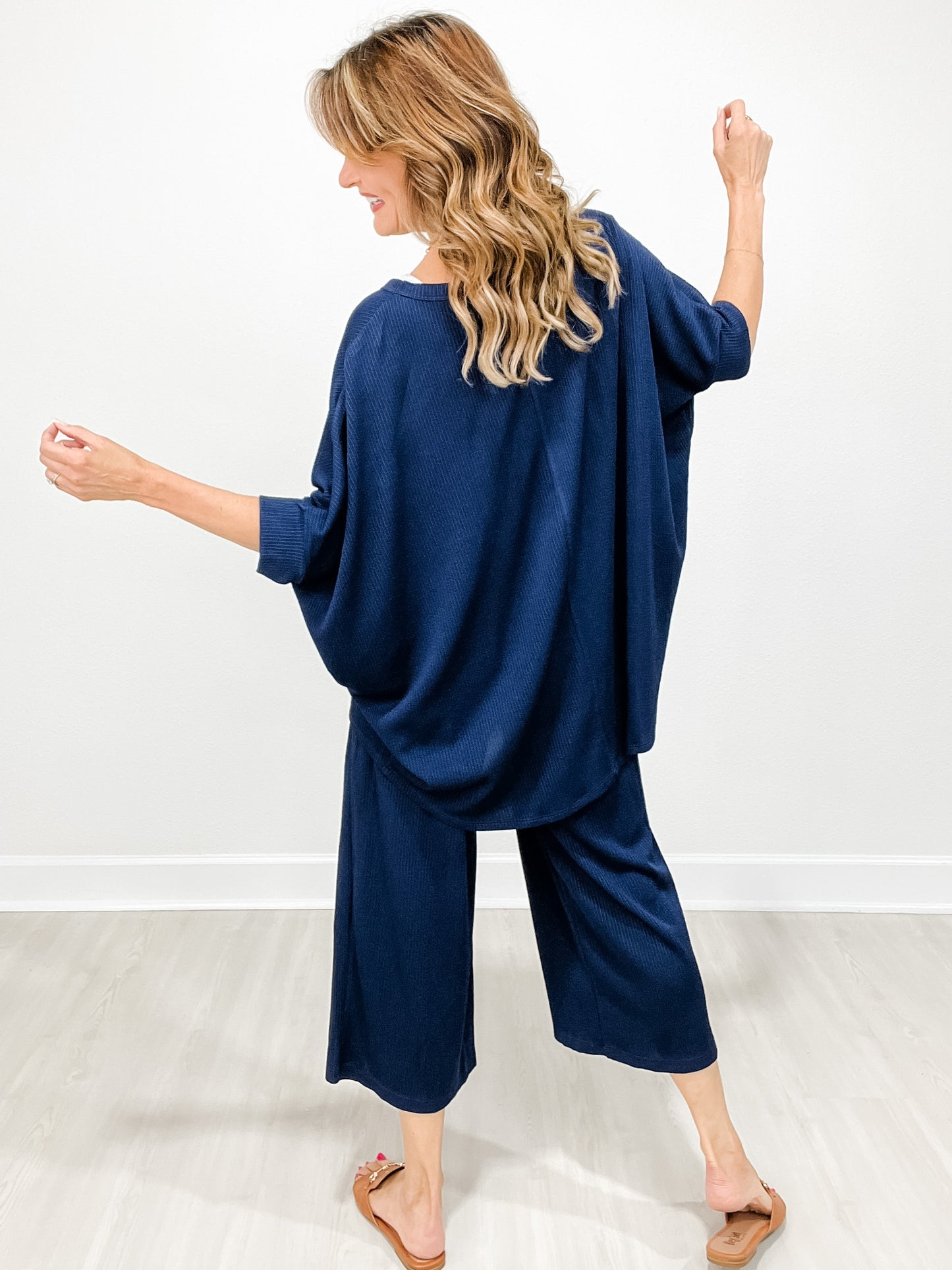 Solid Jacquard Loose Fit Top with Wide Leg Pants Set in Navy