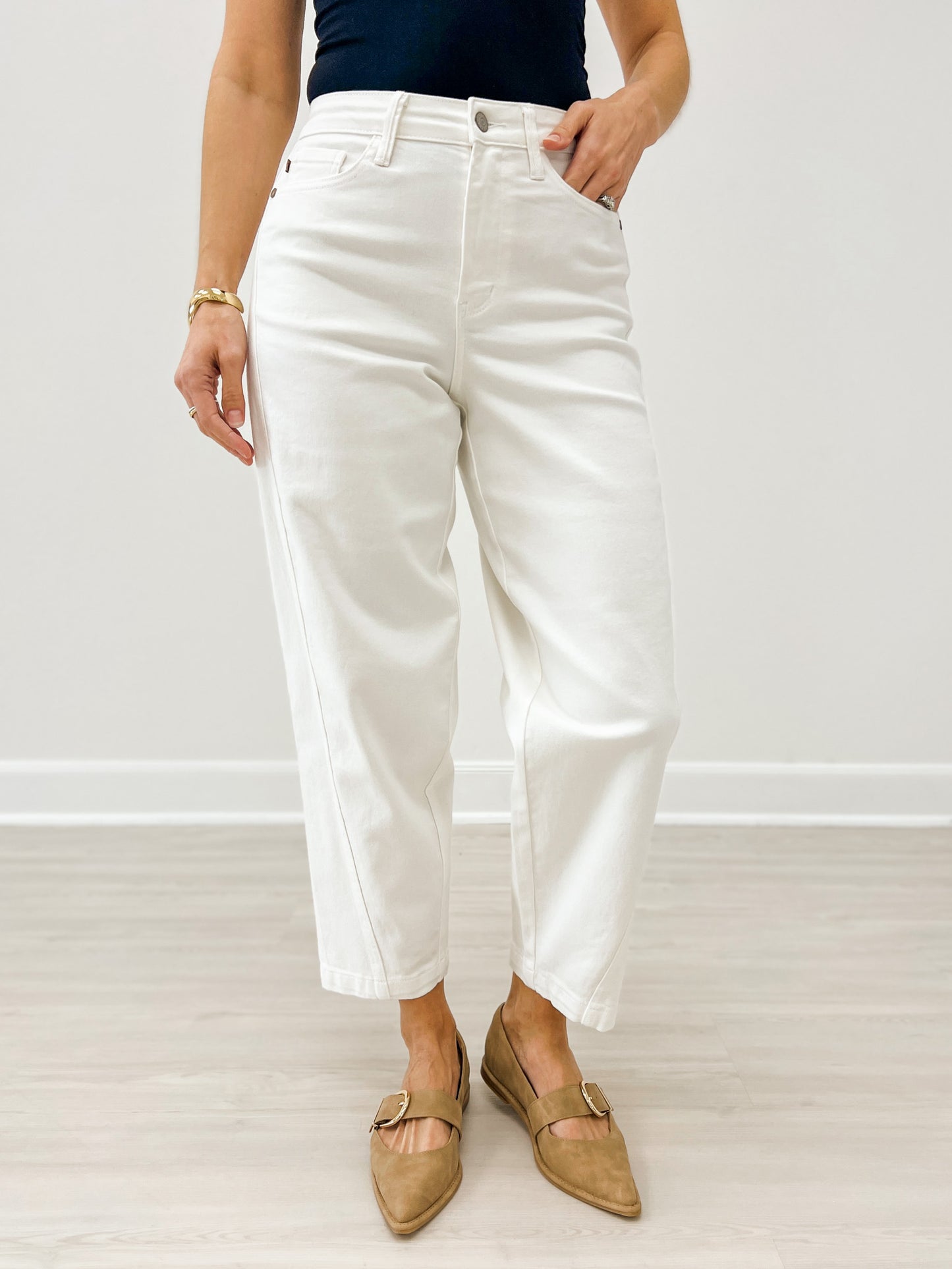 Judy Blue CLEAN SLATE High Waist Rigid Magic Barrel White Denim