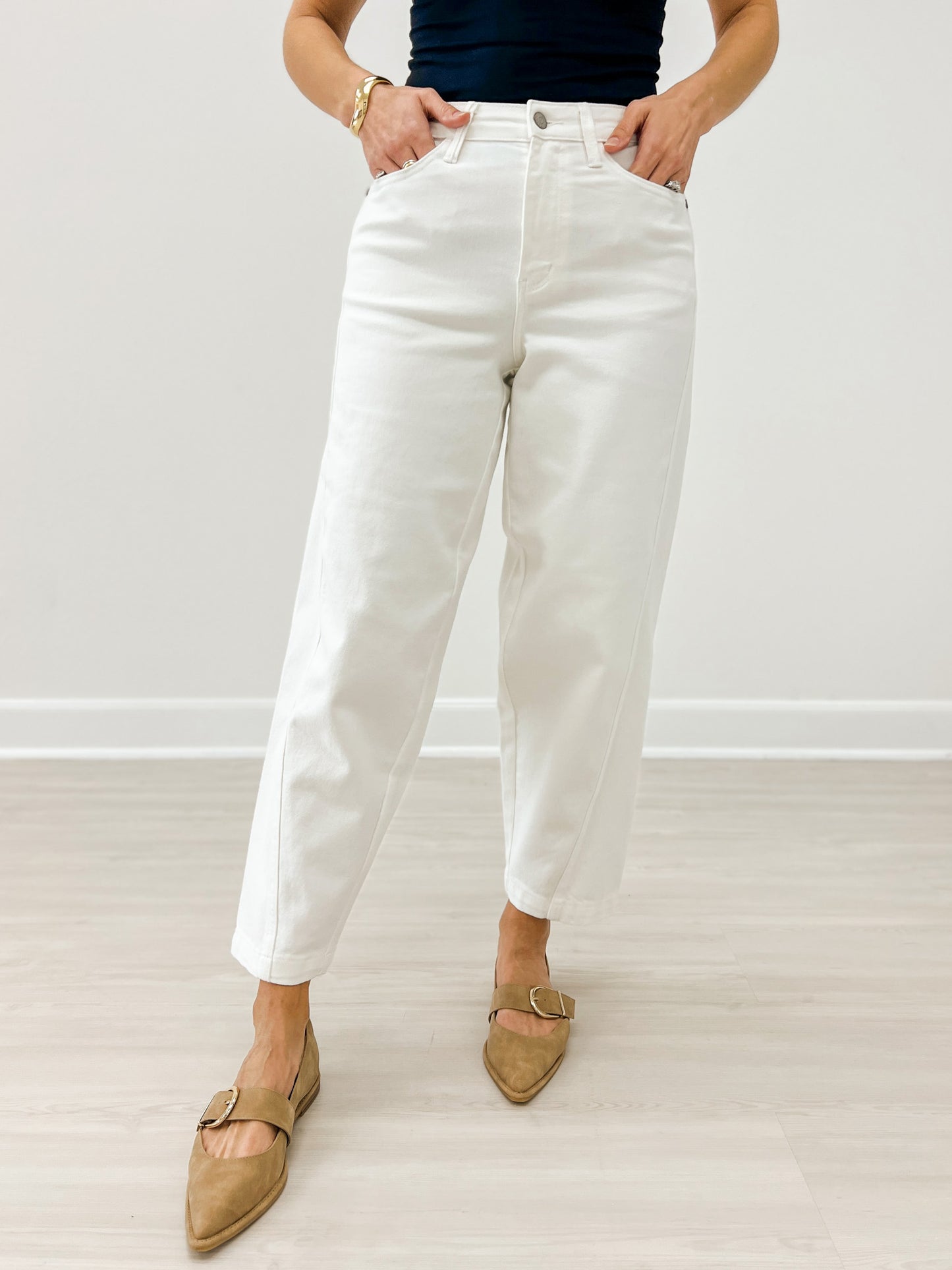 Judy Blue CLEAN SLATE High Waist Rigid Magic Barrel White Denim