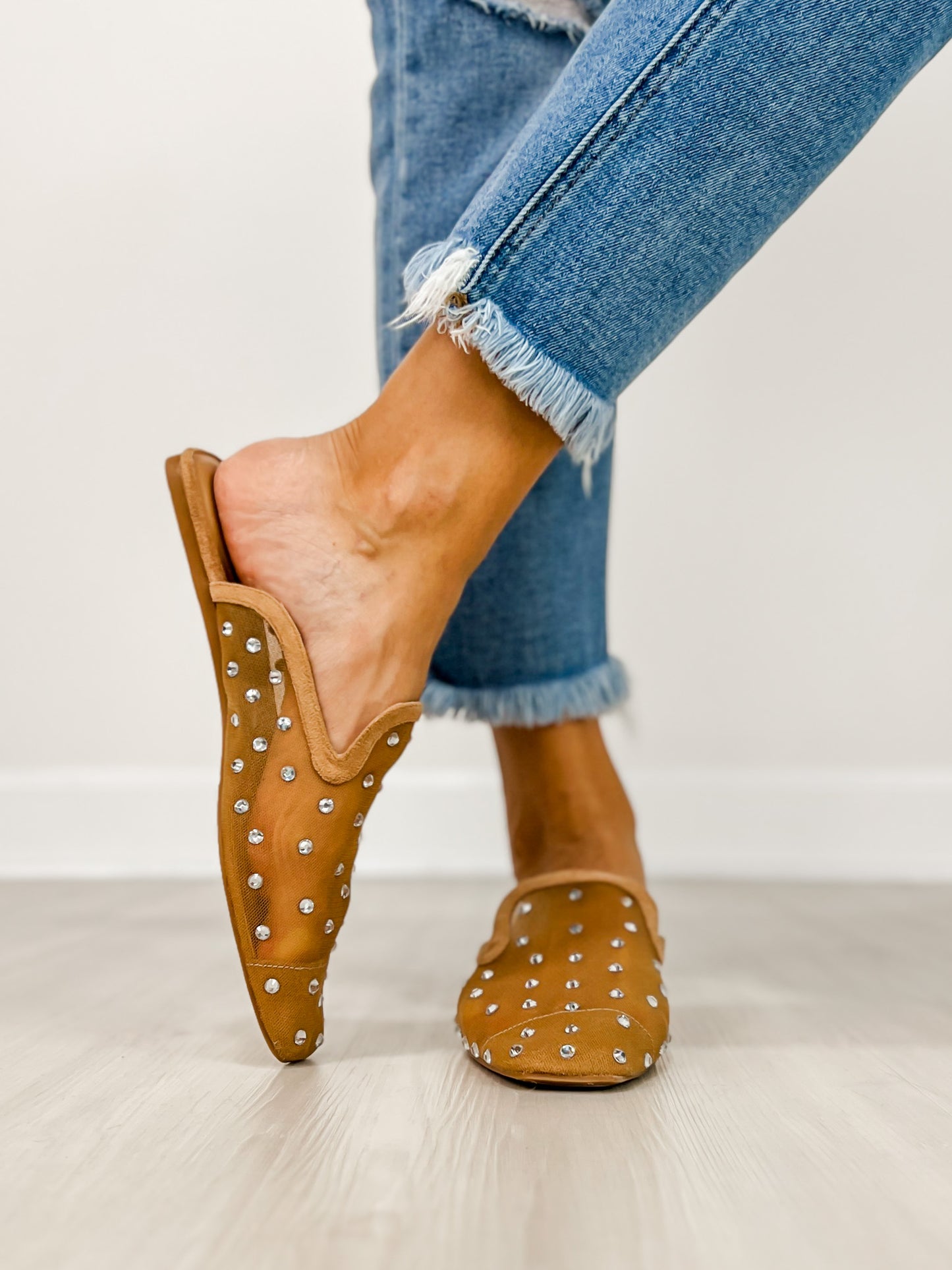 Corkys To Die For Slides in Camel