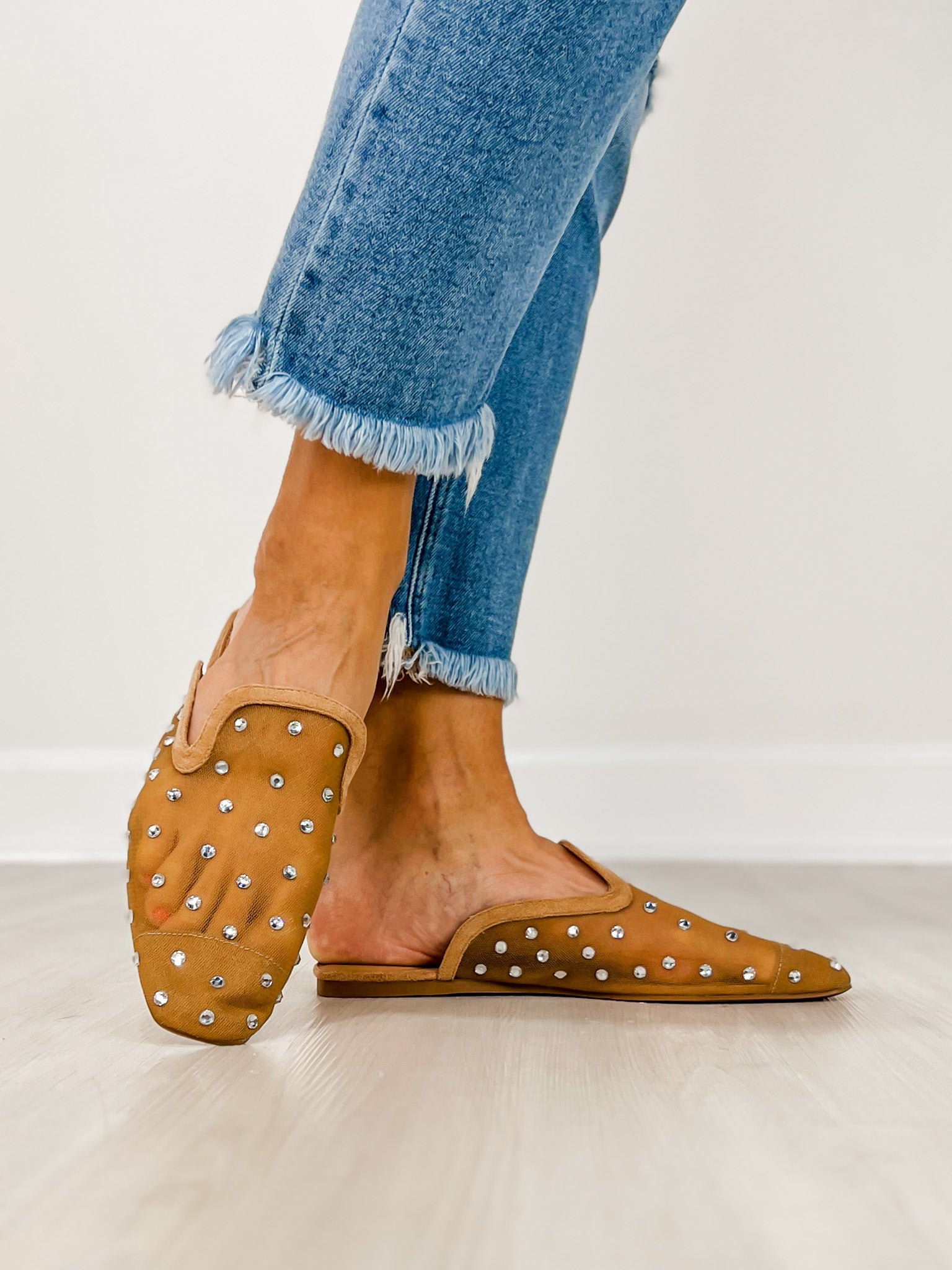 Corkys To Die For Slides in Camel