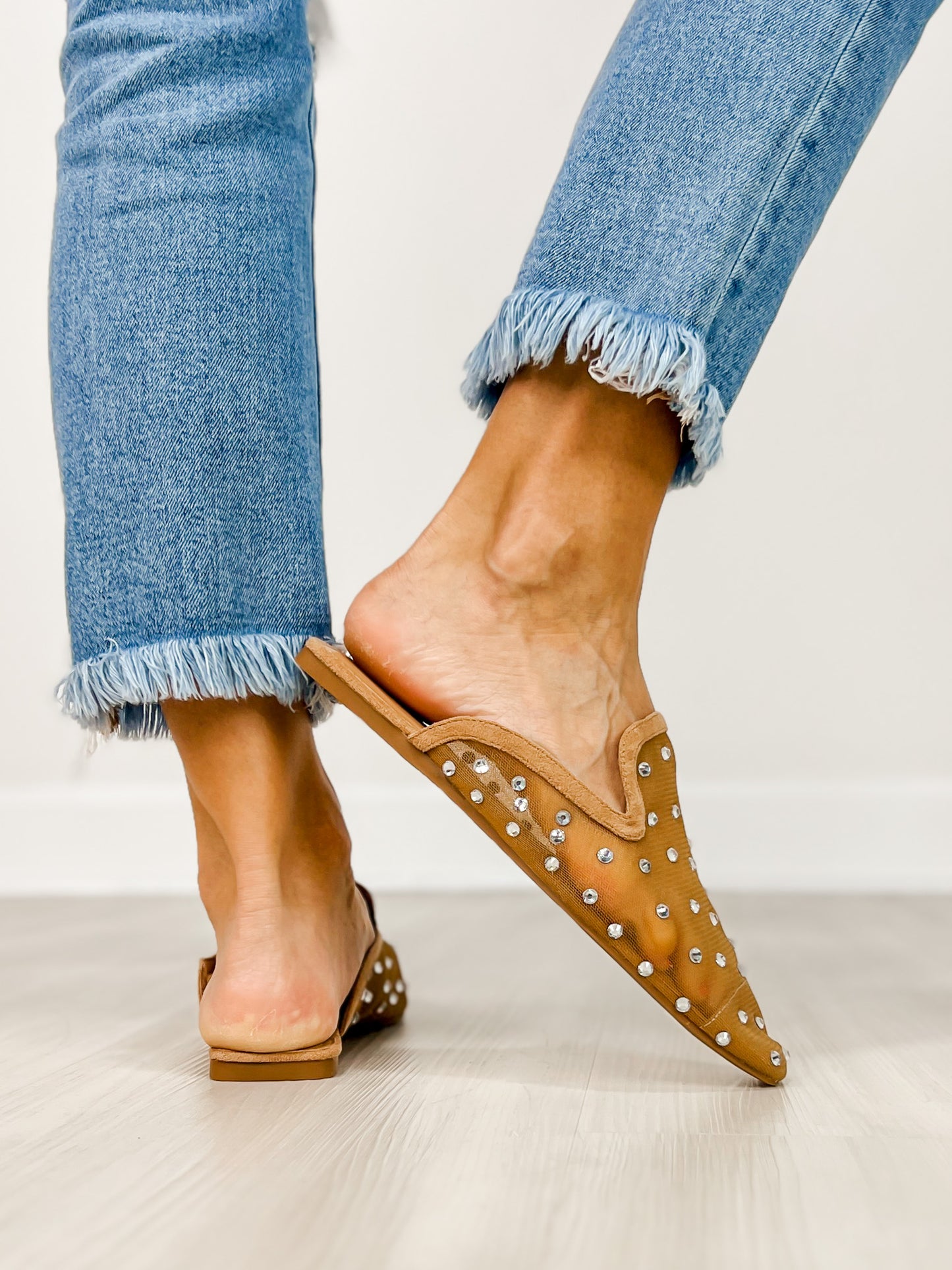 Corkys To Die For Slides in Camel