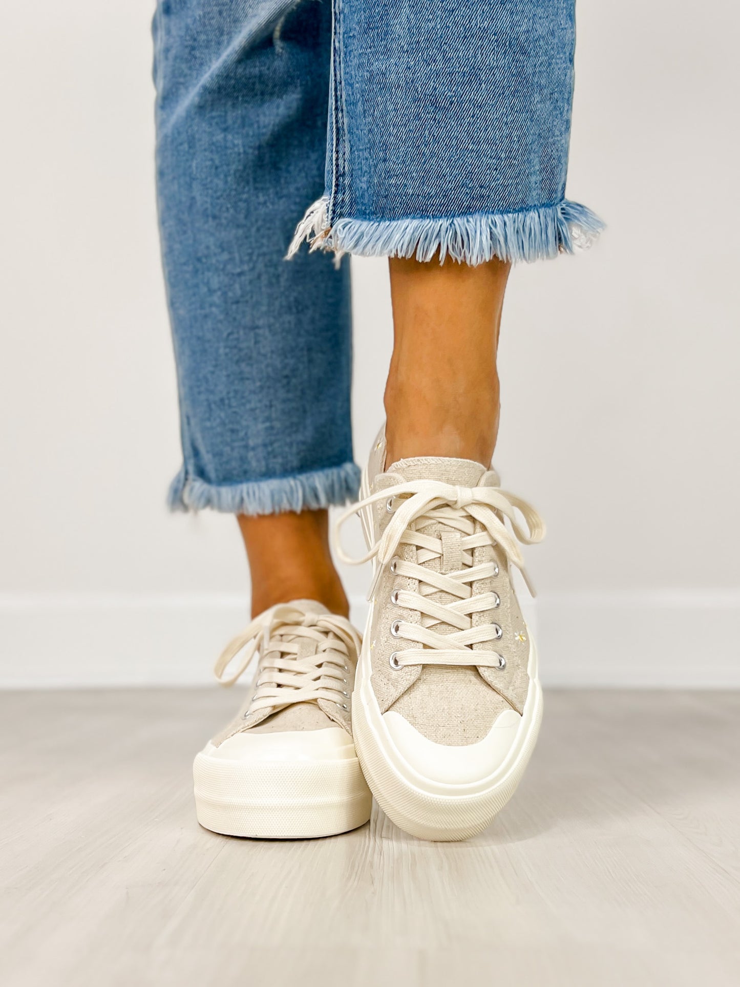 Corkys Take The Lead Tennis Shoes in Natural with Daisies
