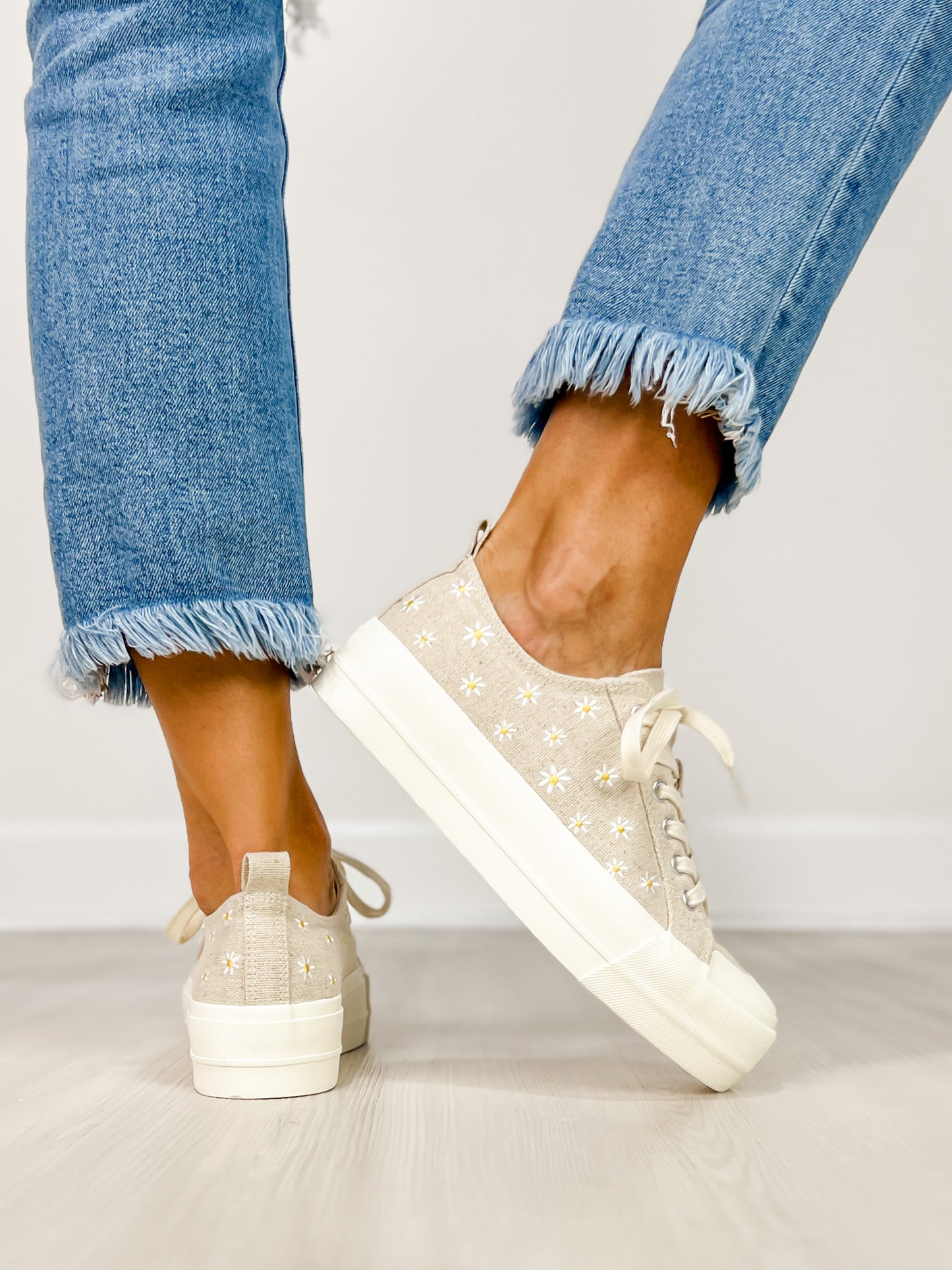 Corkys Take The Lead Tennis Shoes in Natural with Daisies