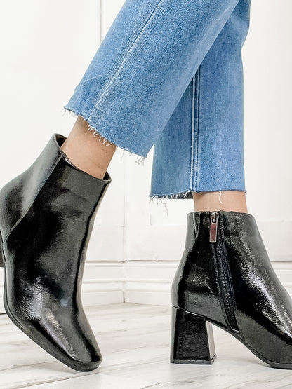 Vervet "Adele" High Rise Slim Straight Leg Jean