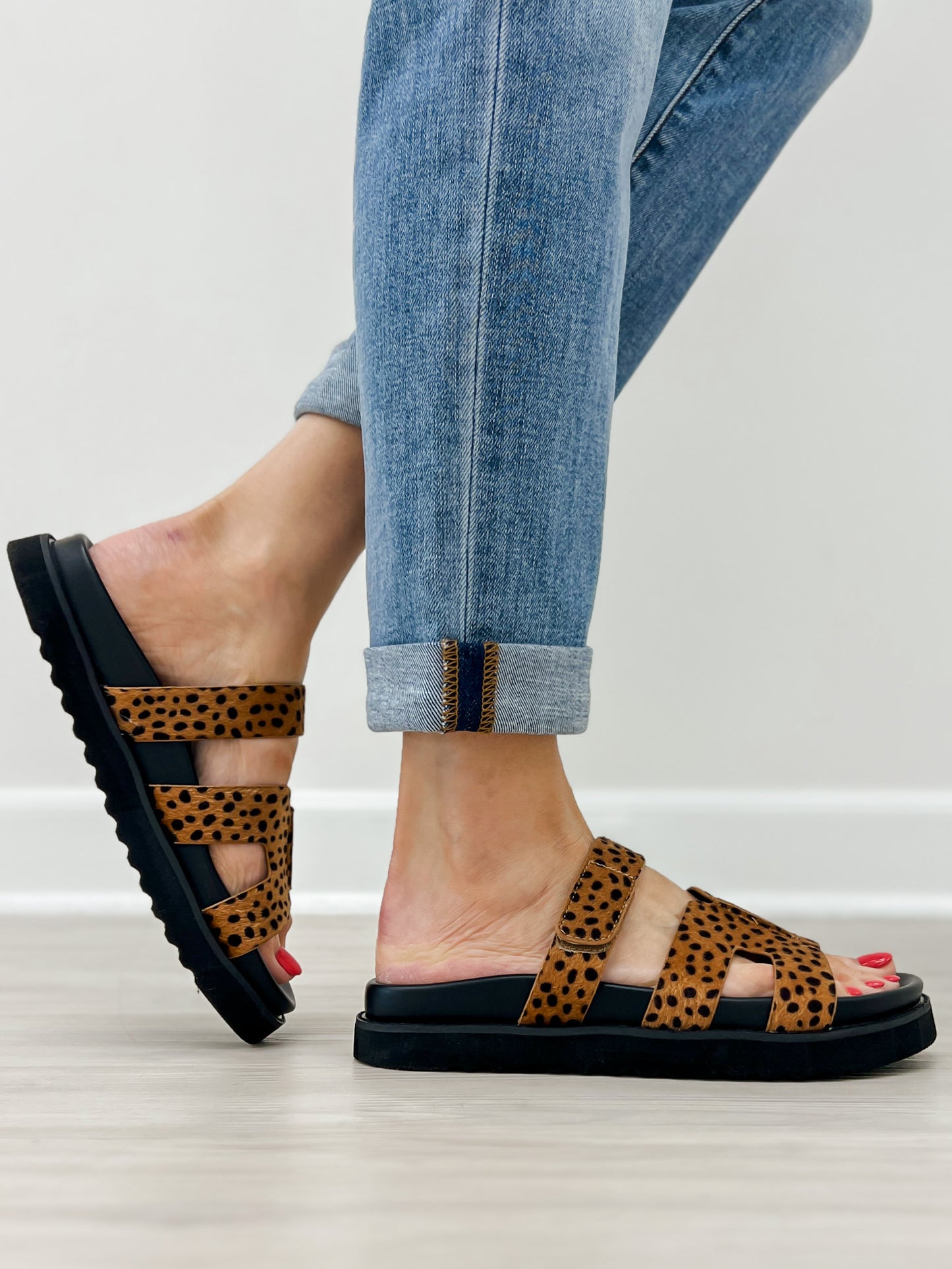 Good Choice Emery Sandals in Leopard Print