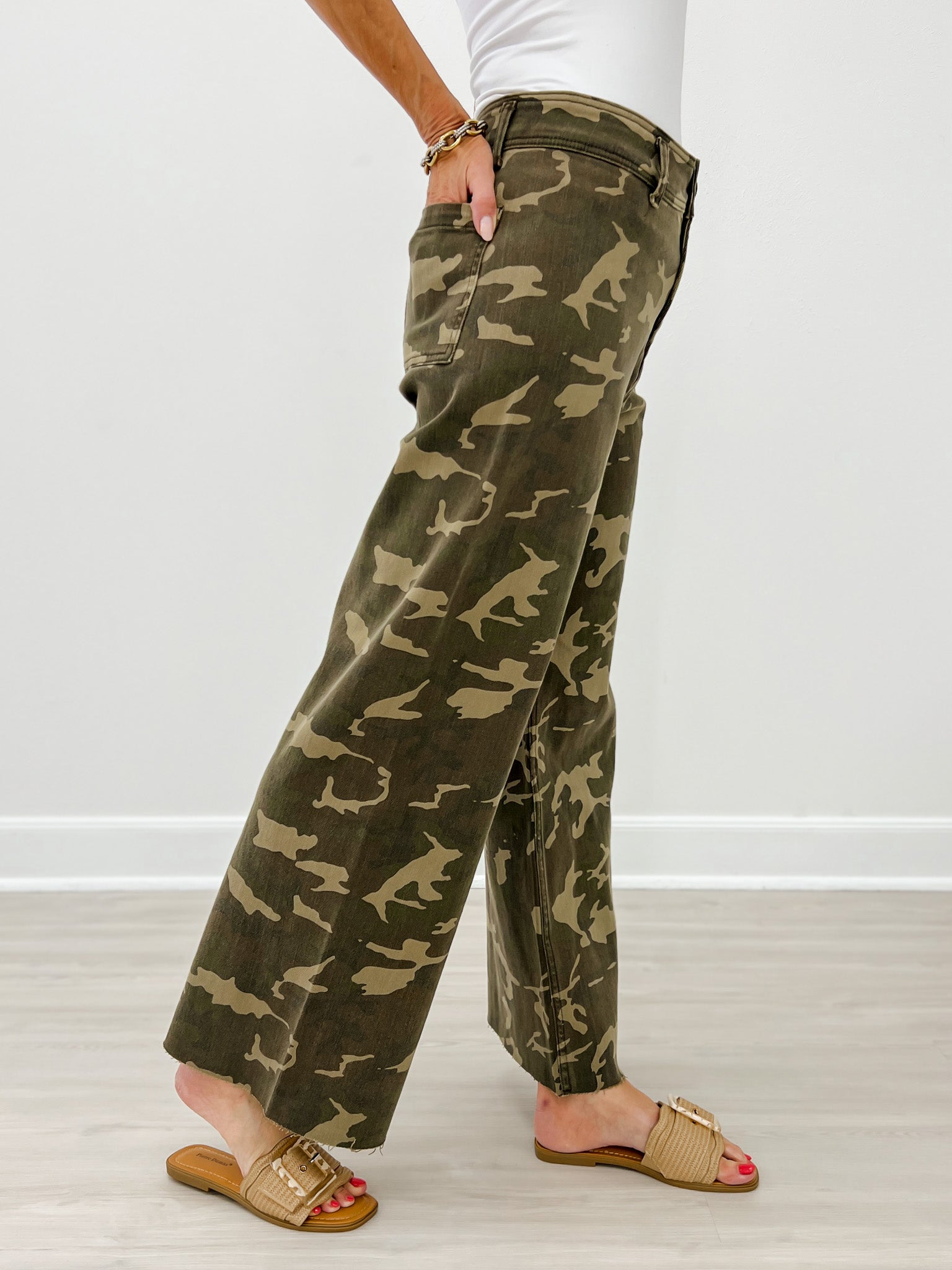 Camouflage Print Stretch Pants