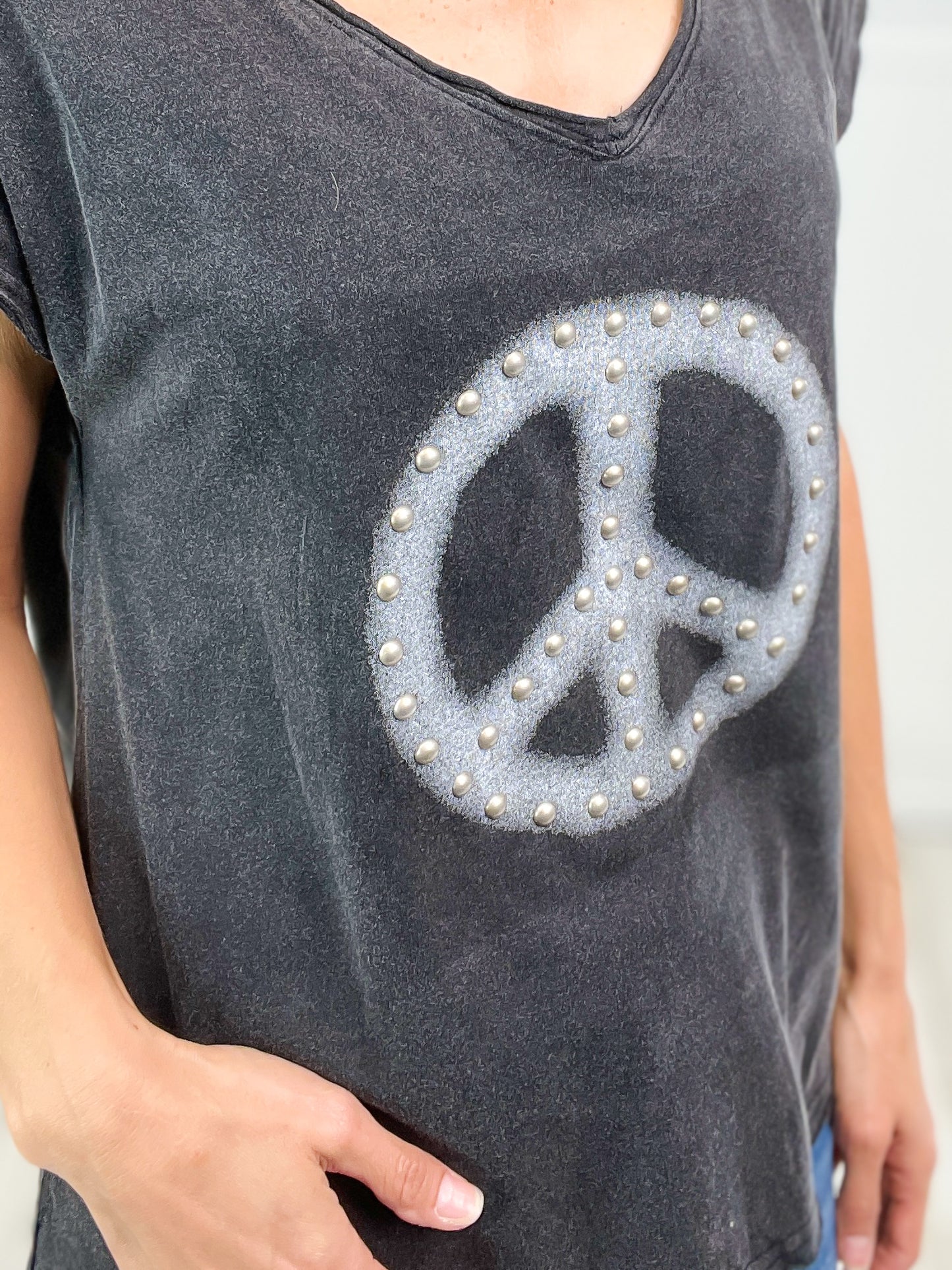 V-Neck Peace Printed Classic Knit Top - A