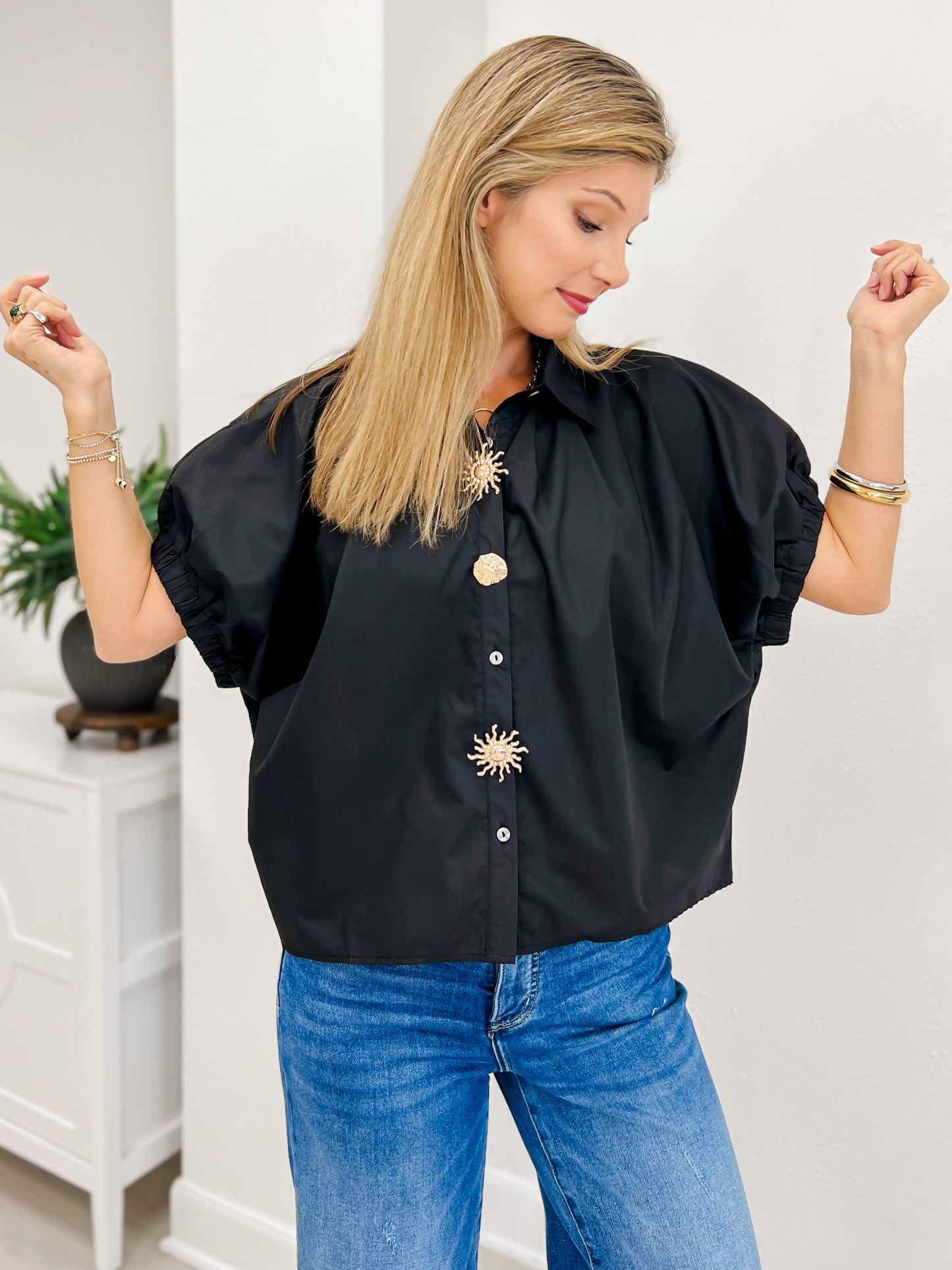 Solid Short sleeve Top With Embellished Button Detail