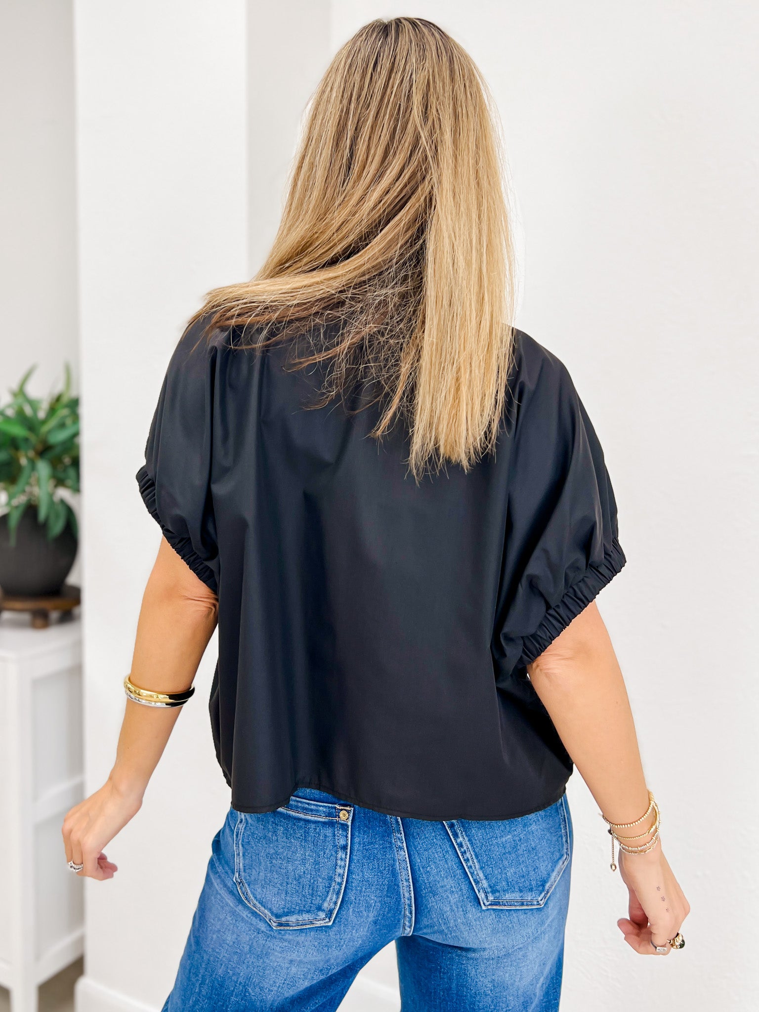 Solid Short sleeve Top With Embellished Button Detail