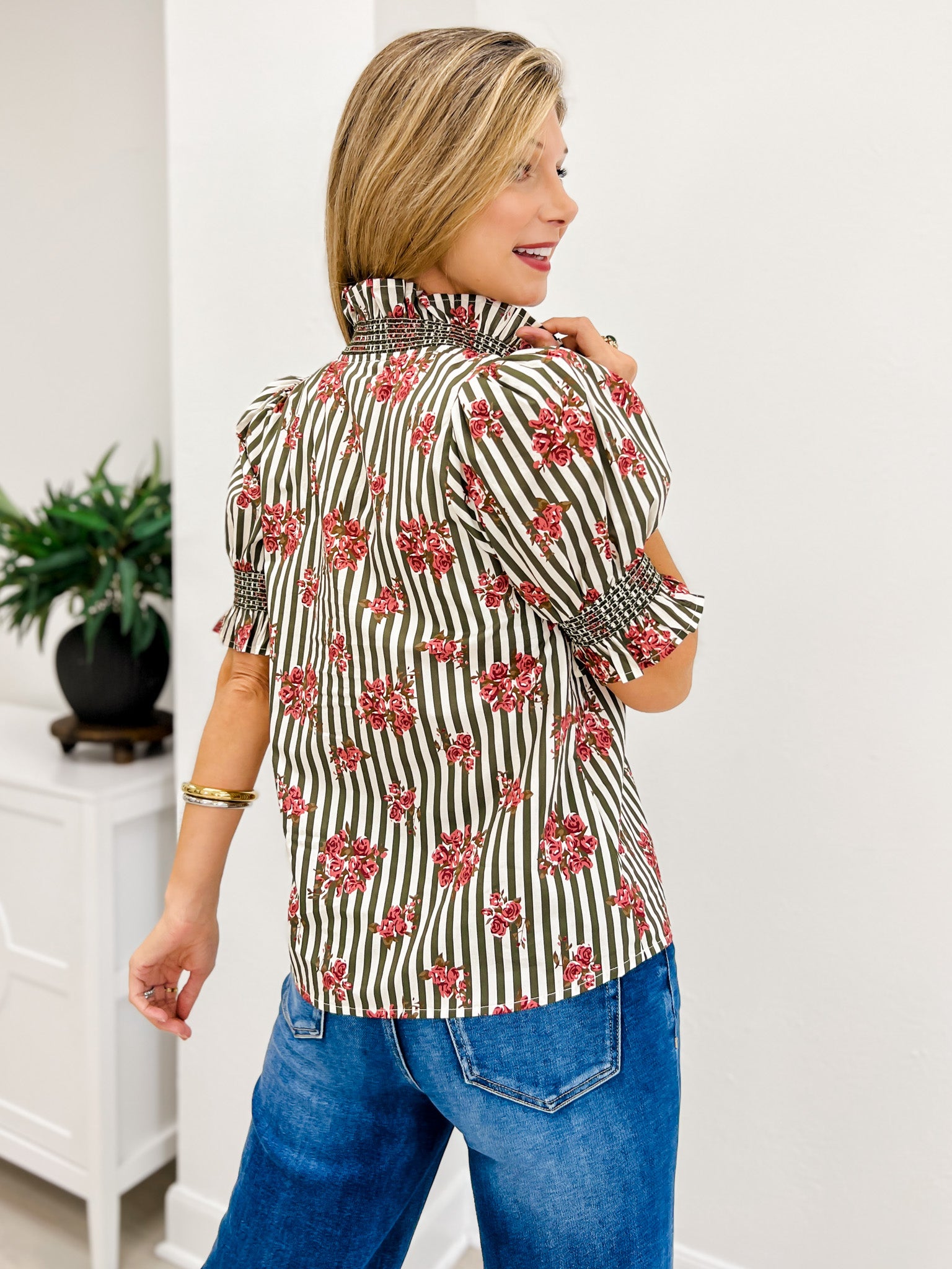 Strip Floral Short Puff Sleeve Top With Ruffle Neckline