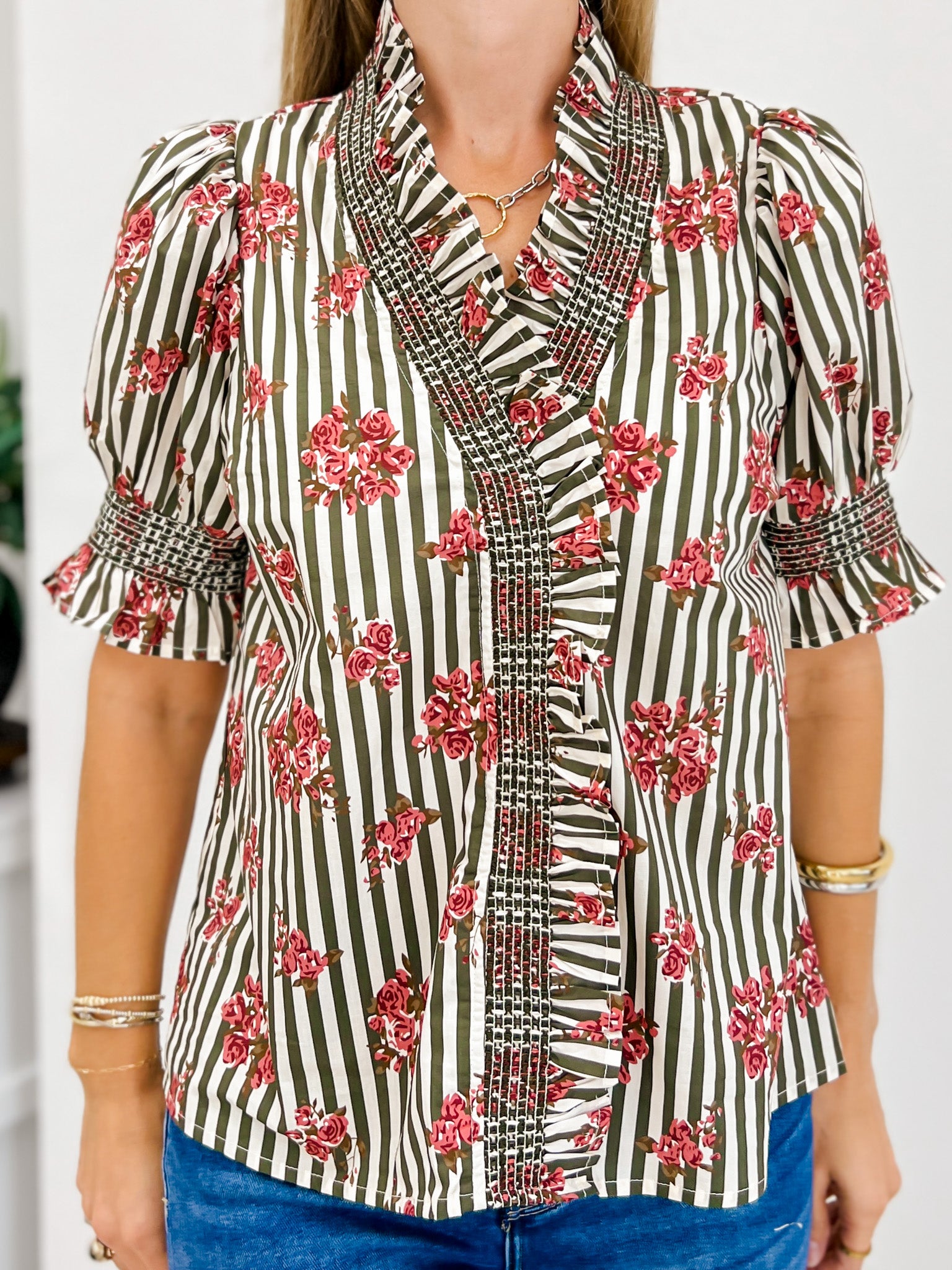 Strip Floral Short Puff Sleeve Top With Ruffle Neckline