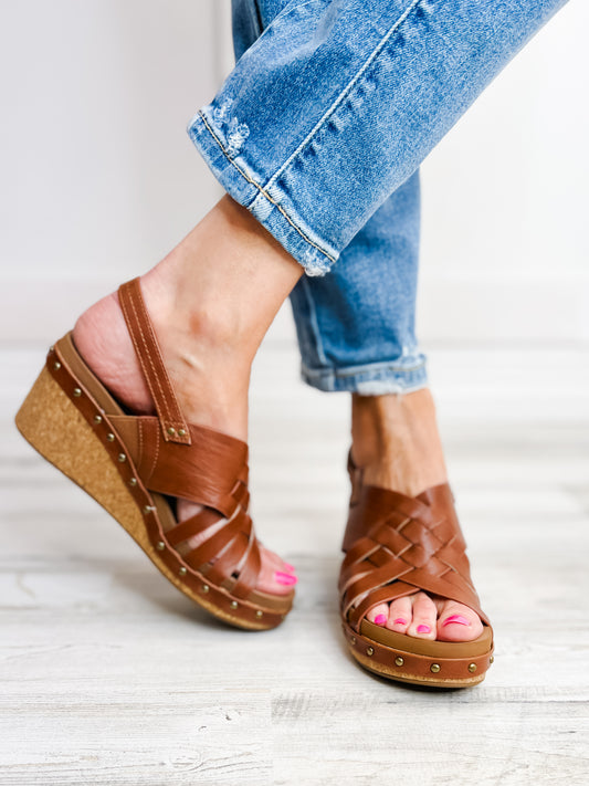 Corkys Dream Weaver Wedges in Tobacco