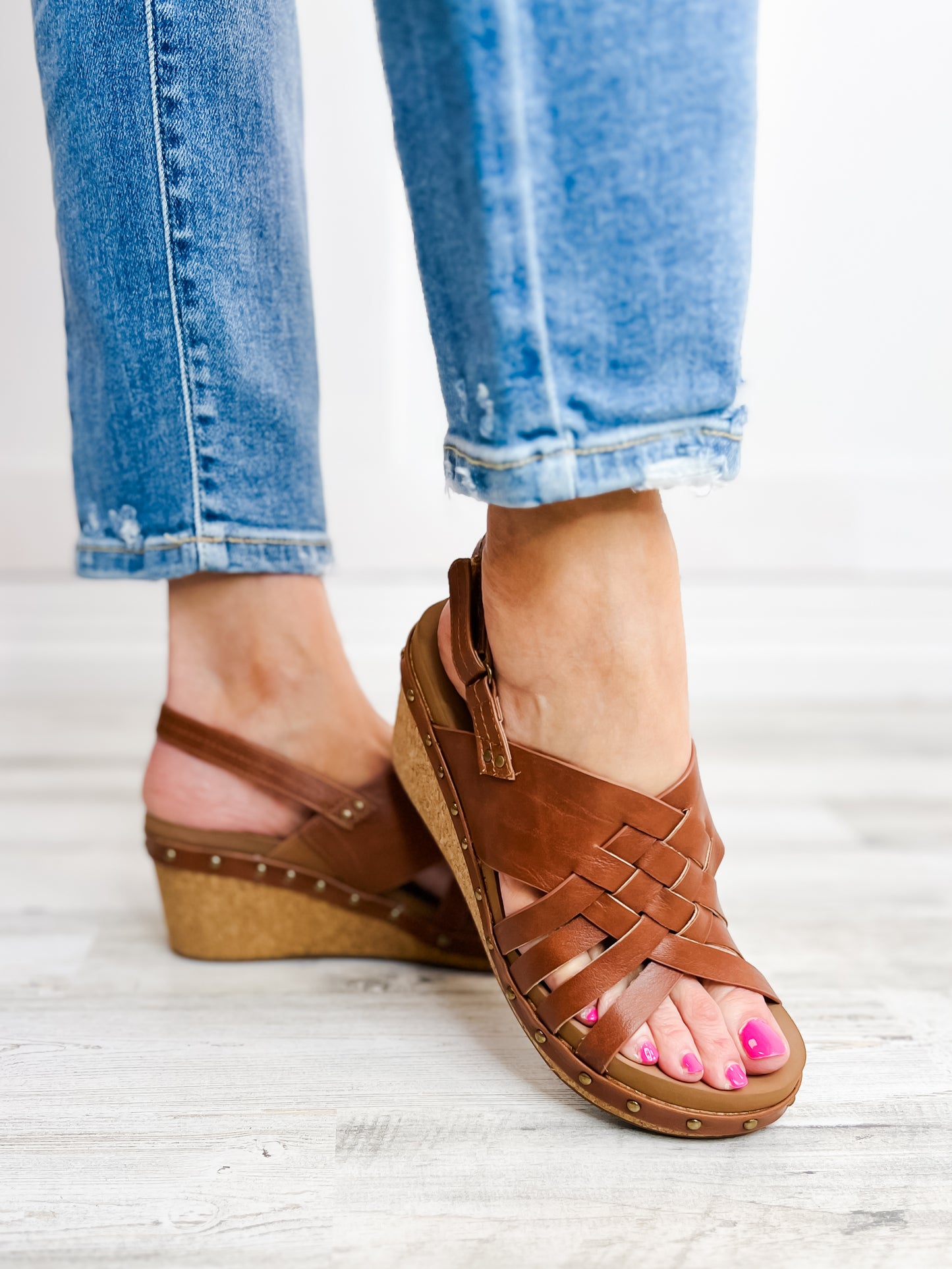 Corkys Dream Weaver Wedges in Tobacco