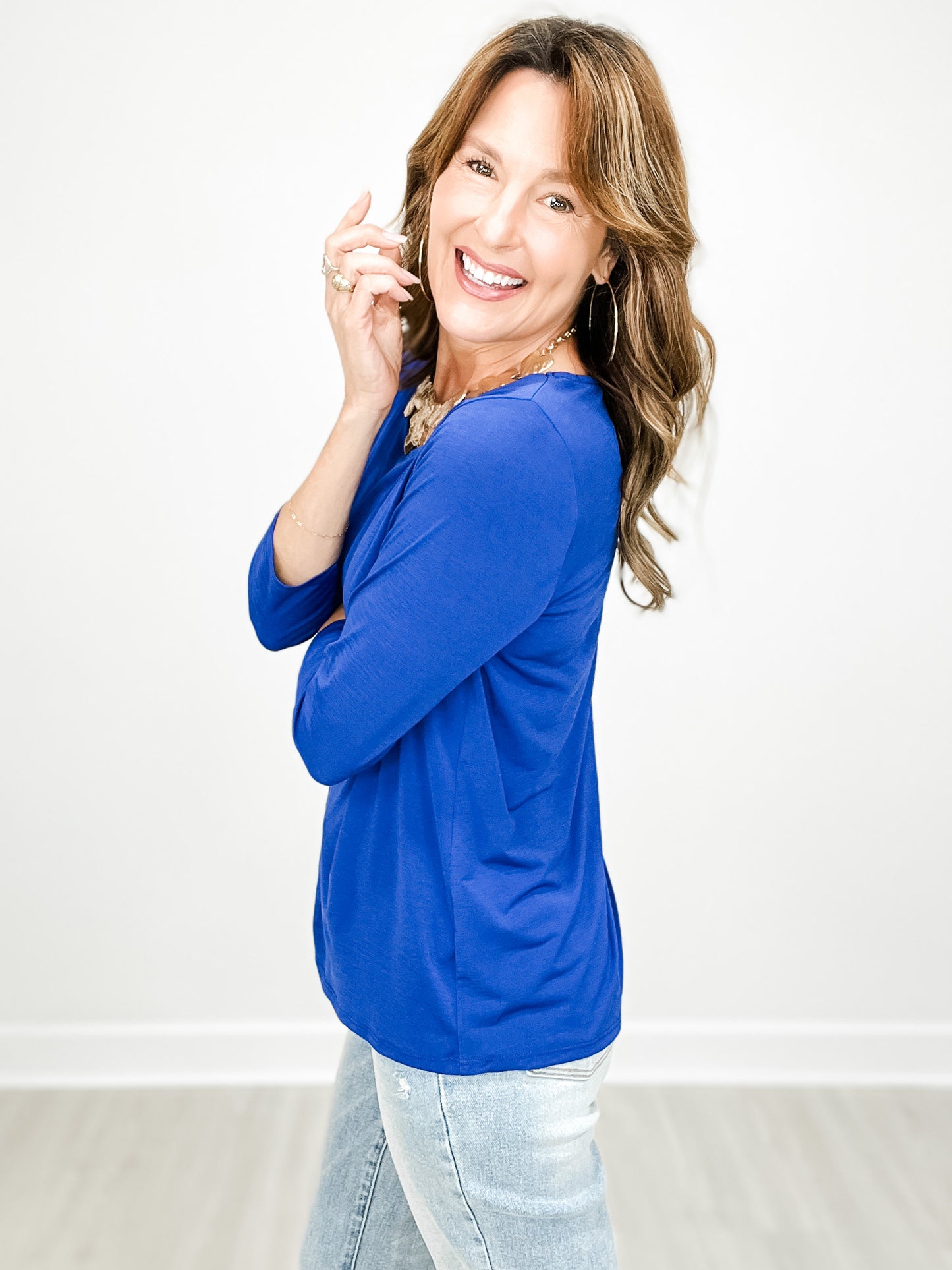 Classic Round Neck Poly Blend 3/4" Sleeve Top in Royal Blue