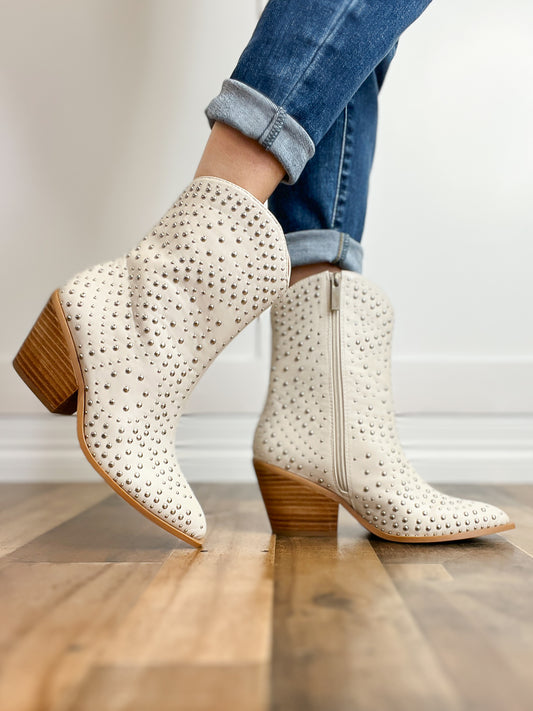 Corkys Lowlights Boots in Ivory