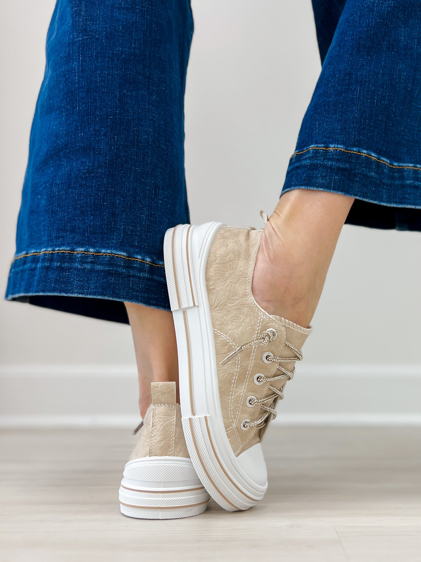 Very G Cream Aman Tooled Sneaker