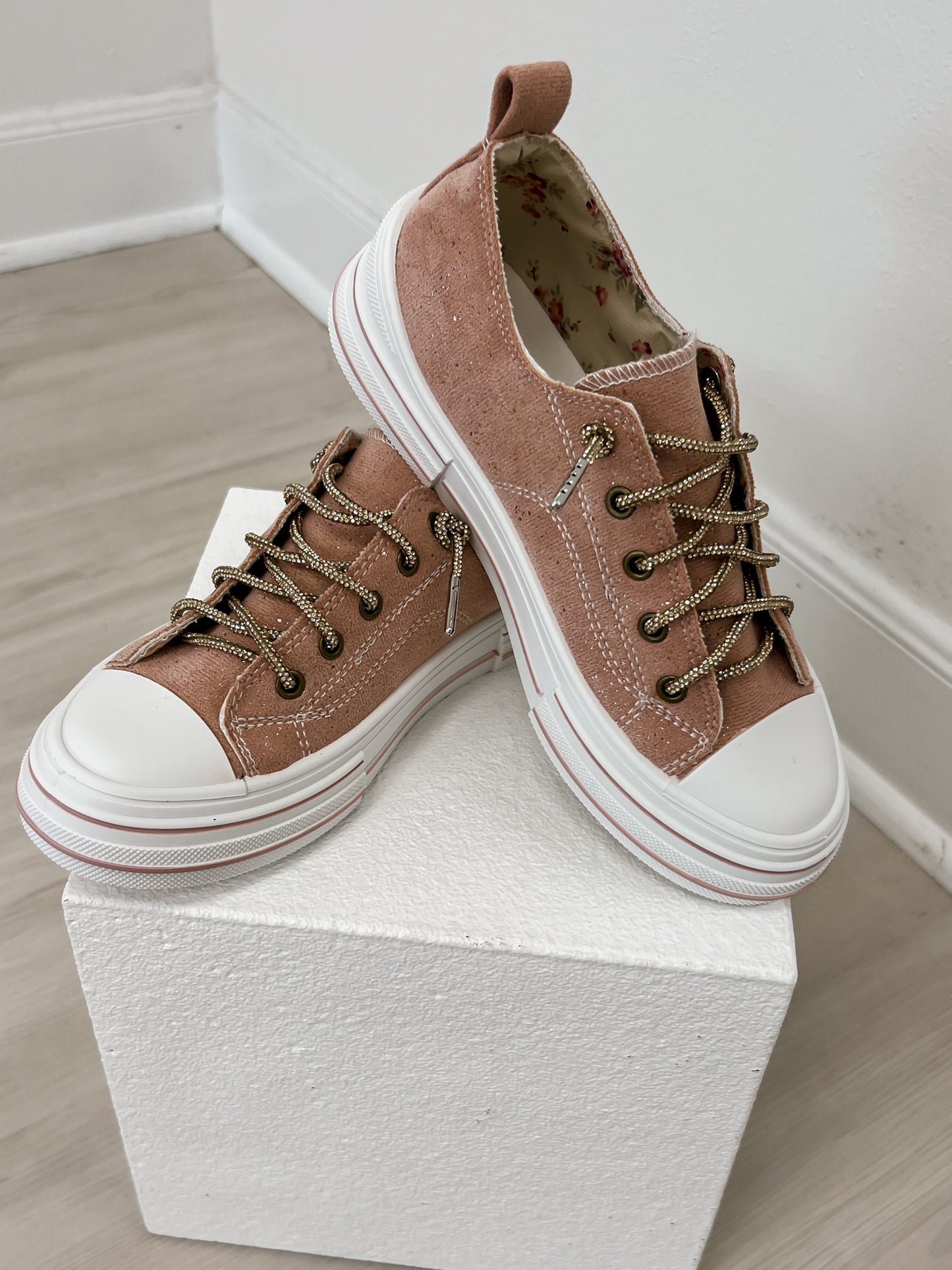 Very G Blush Aman Suede