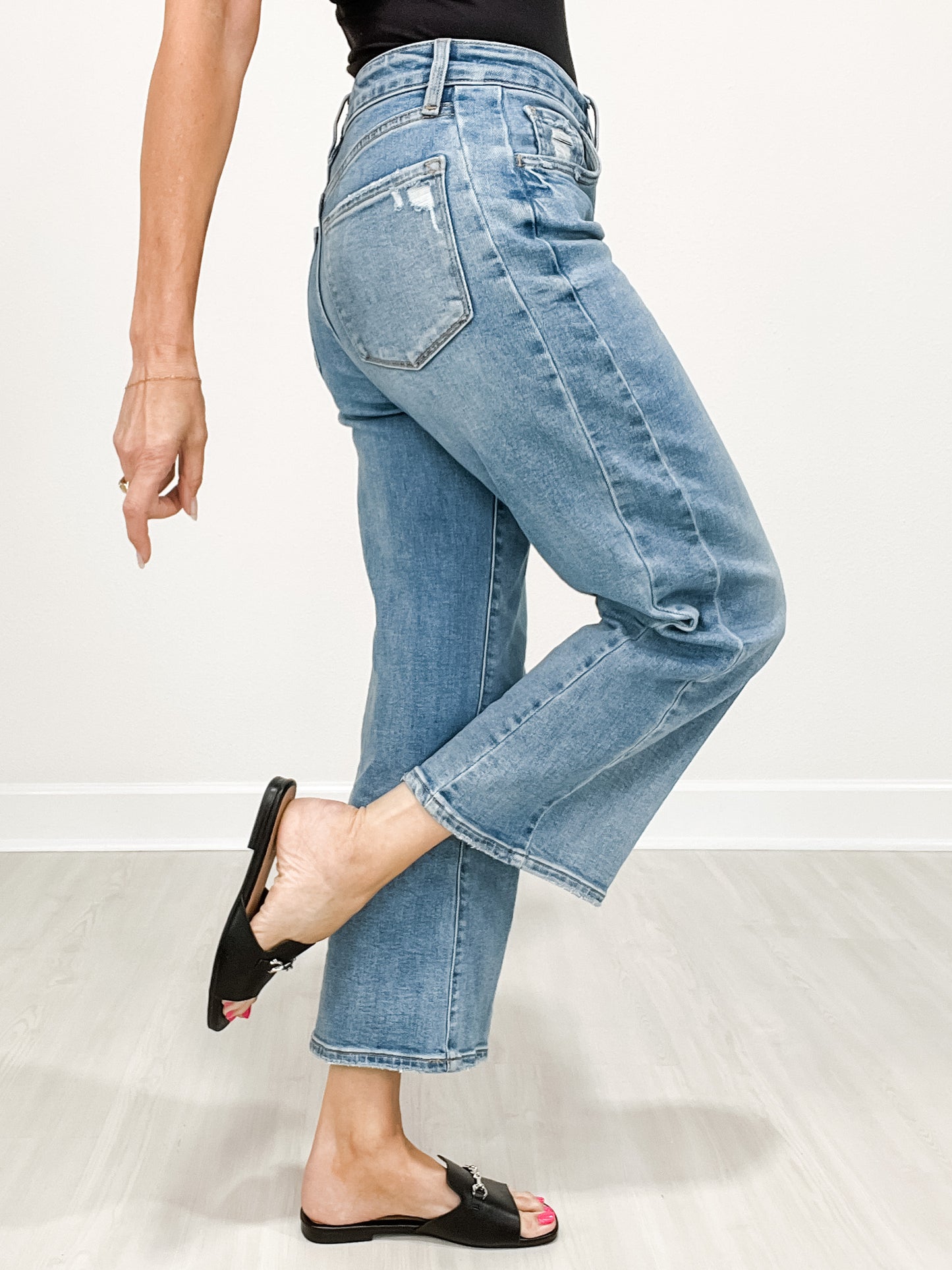 Vervet Tummy Control HIGH ROAD Hi-Rise Baggy Cropped Wide Leg Jeans