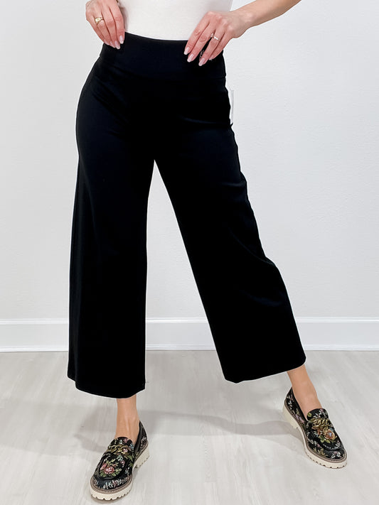 Magic Wide Cropped Pants in BLACK